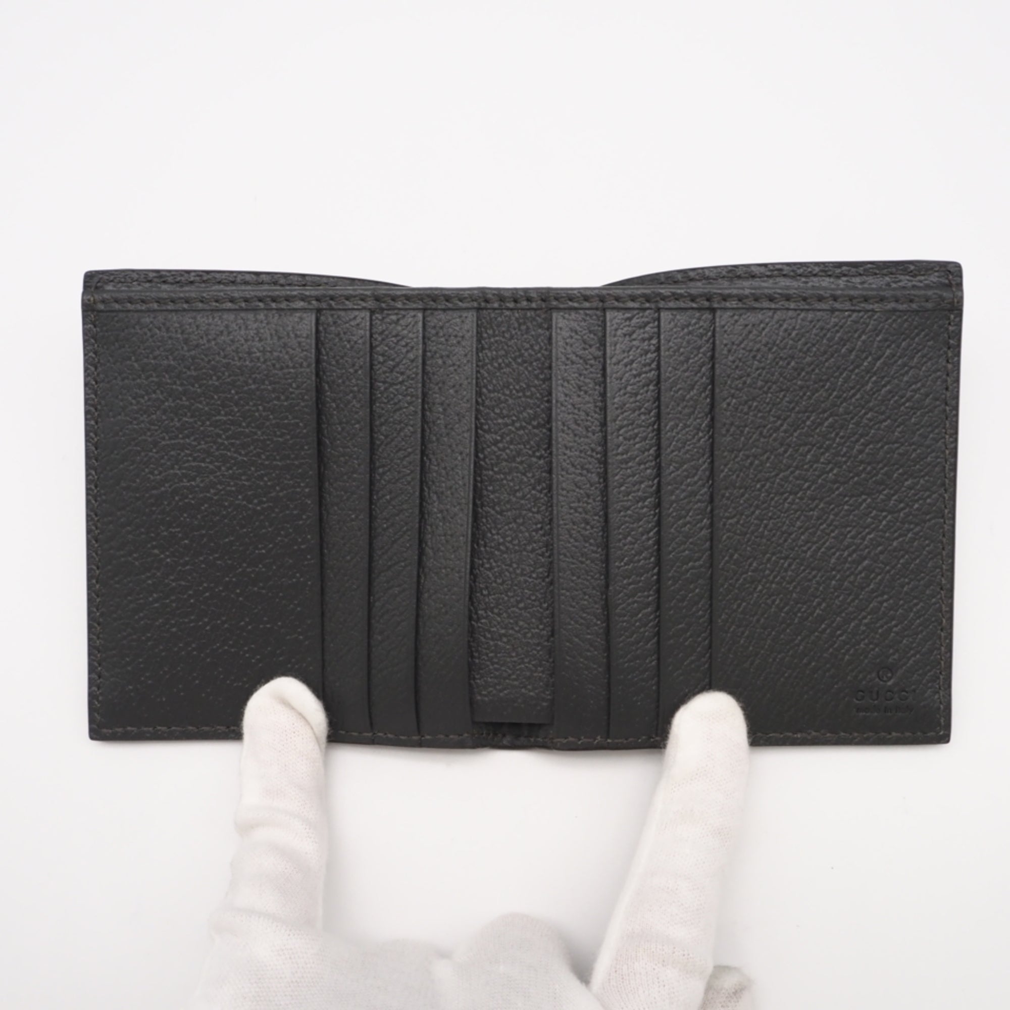 Gucci Gg Supreme Gray Coated Canvas Leather Wallet (Bi-Fold) (Pre-Owned)