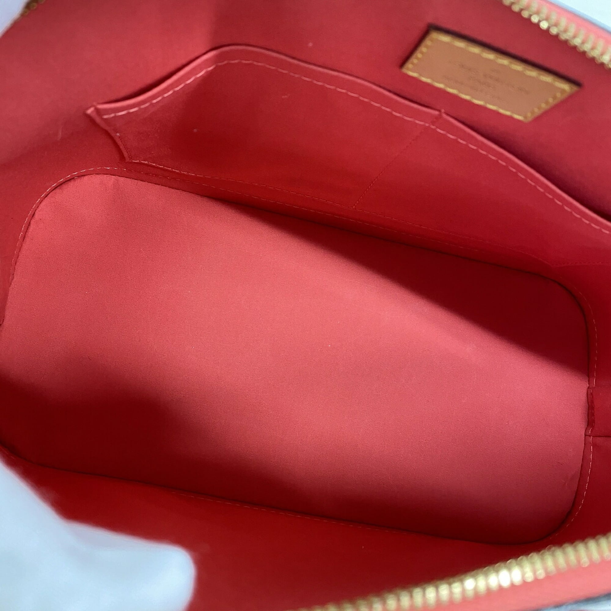 Louis Vuitton Rose Litchi Handbag (Pre-Owned)