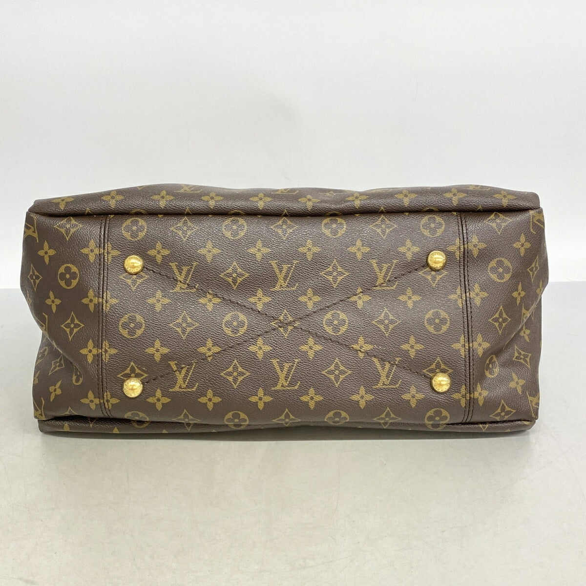 Louis Vuitton Brown Shoulder Bag (Pre-Owned)