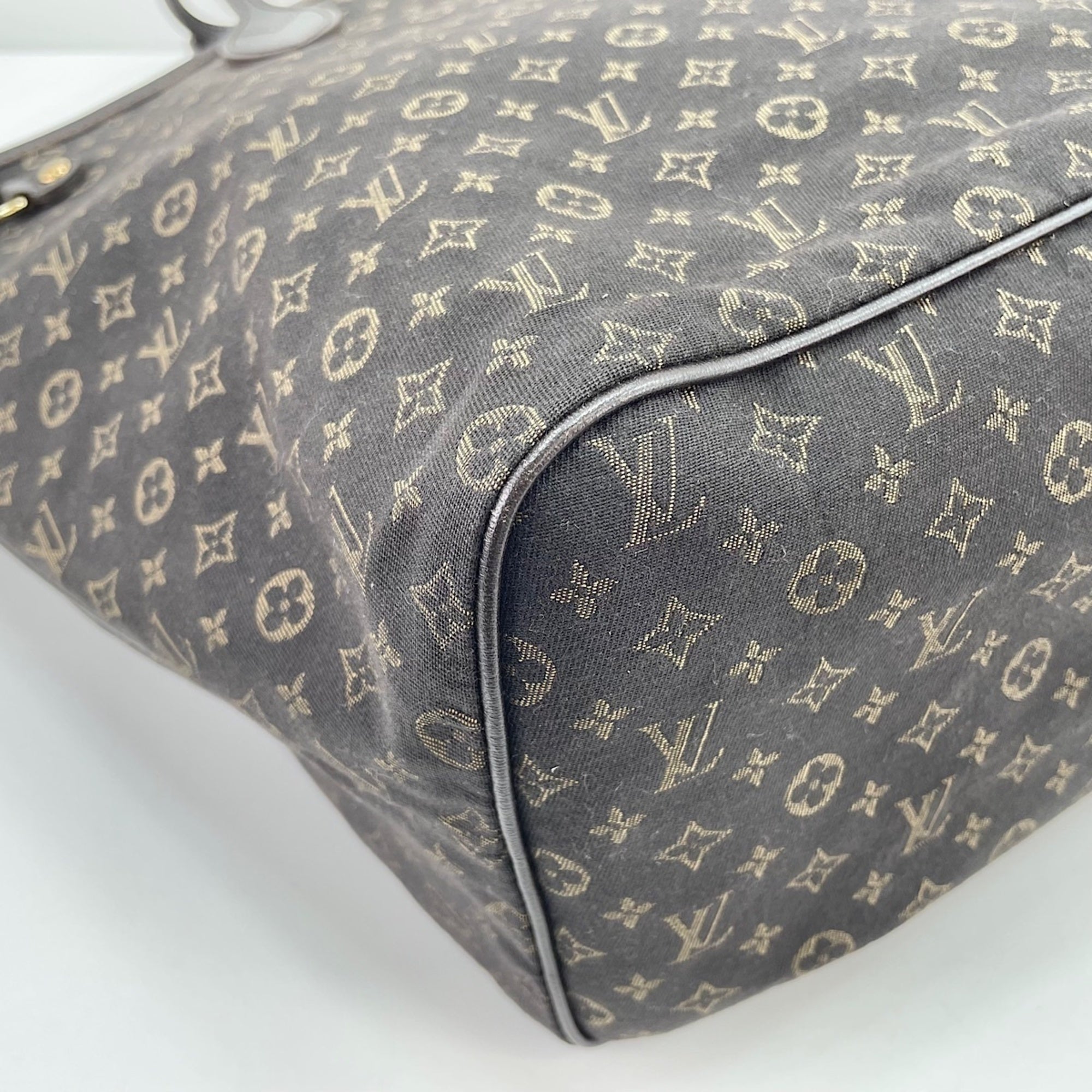 Louis Vuitton Brown Tote Bag (Pre-Owned)
