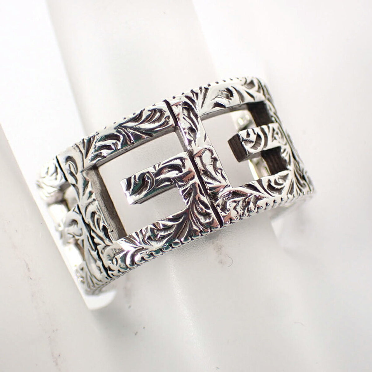 Gucci Sterling Silver 925 Band Ring (Pre-Owned)
