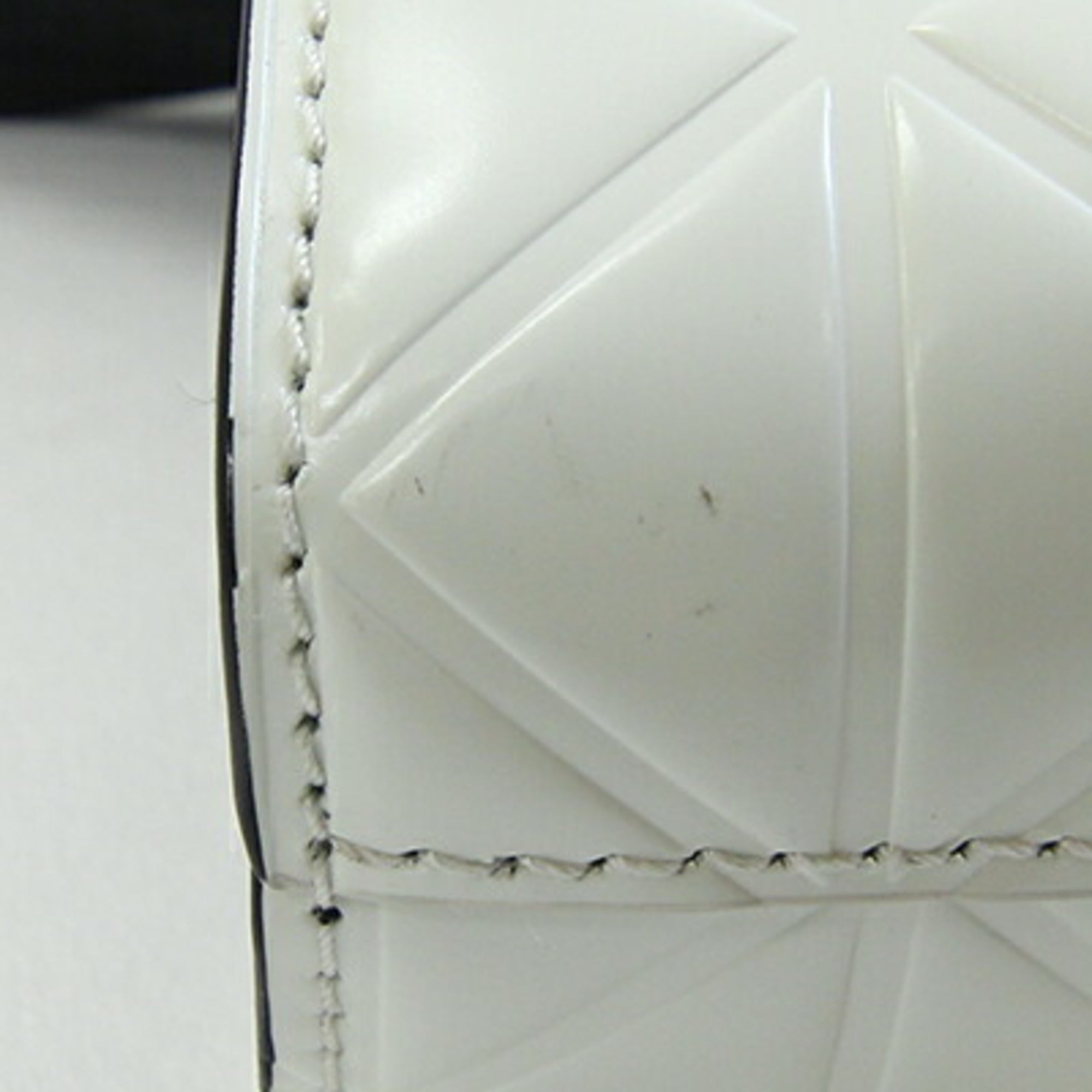 Prada Black White Leather Handbag Tote Bag (Pre-Owned)
