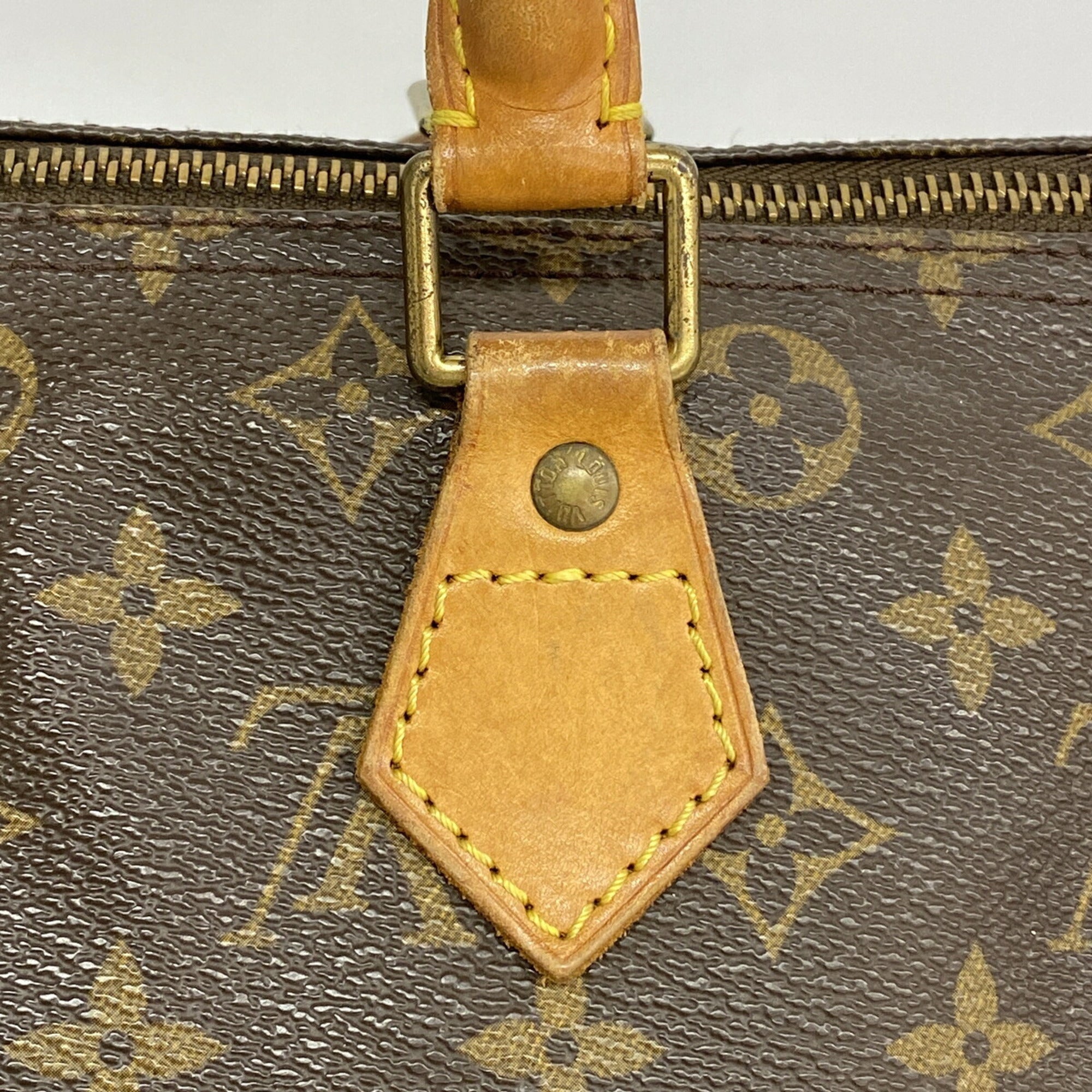 Louis Vuitton Brown Handbag (Pre-Owned)