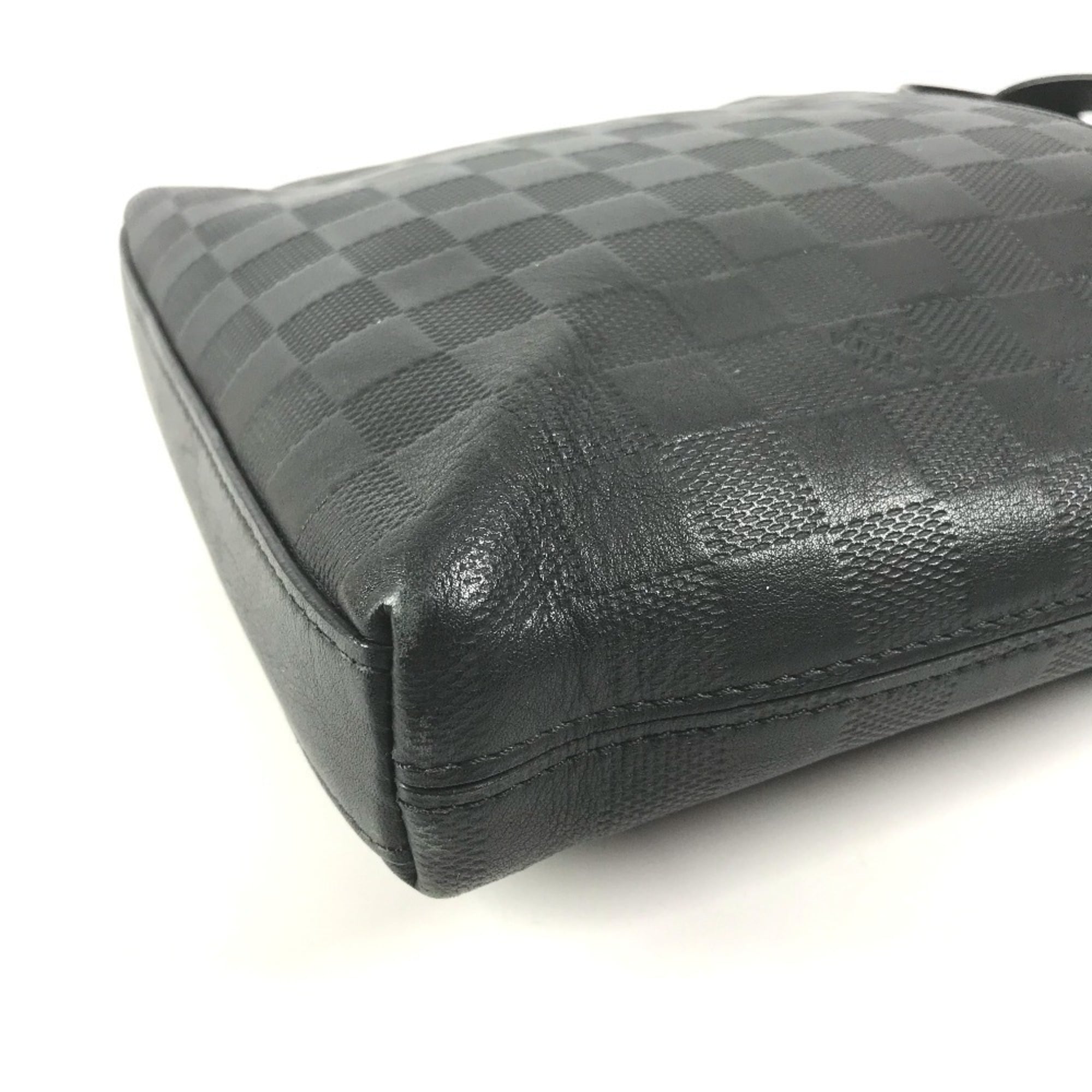 Louis Vuitton Black Damier Infini Pochette Shoulder Bag (Pre-Owned)