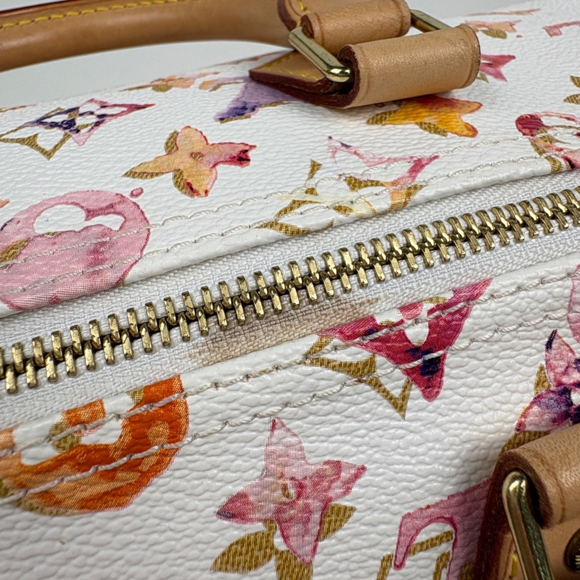 Louis Vuitton Blanc White Monogram Handbag (Pre-Owned)