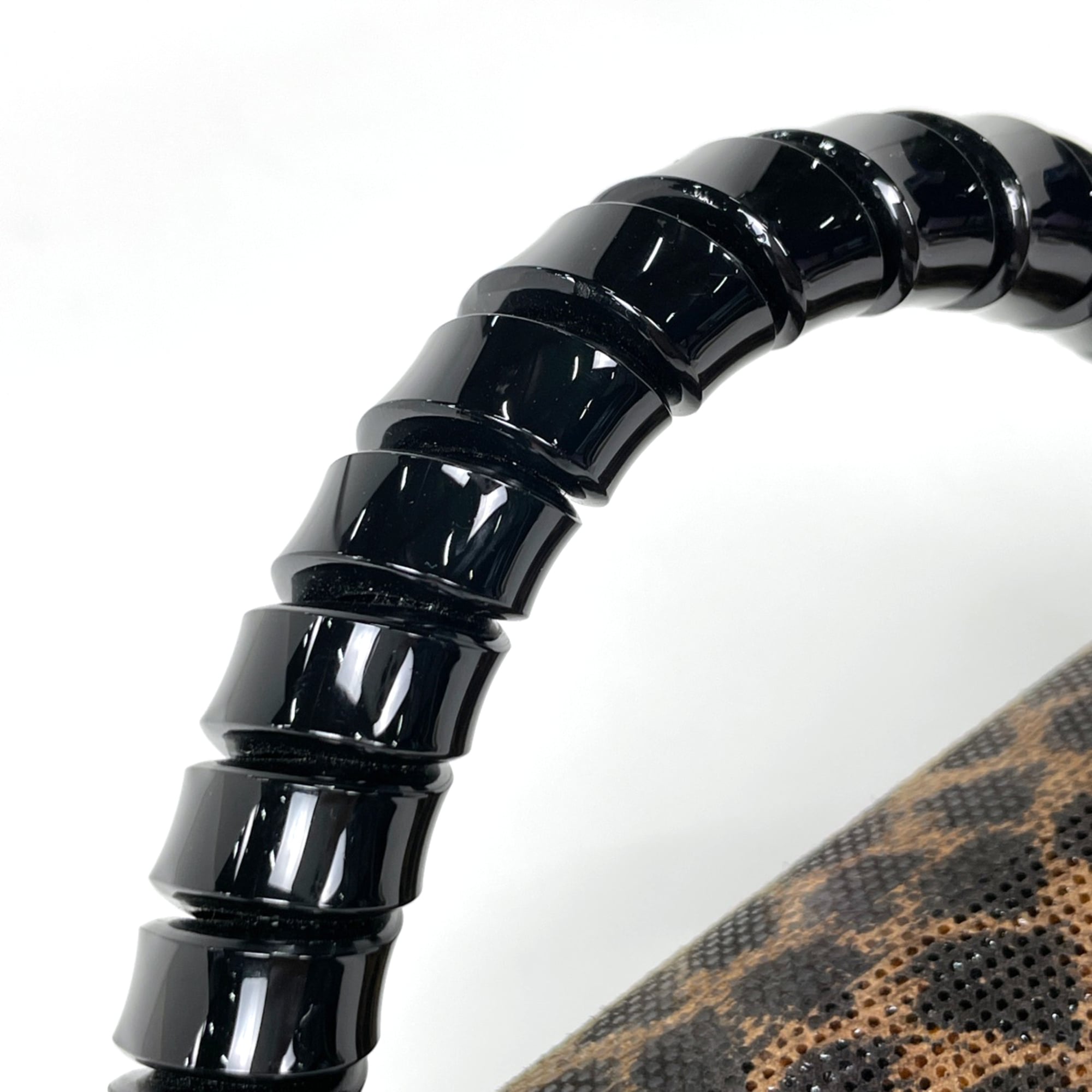 Loewe Black Patent Leather Leather Handbag (Pre-Owned)