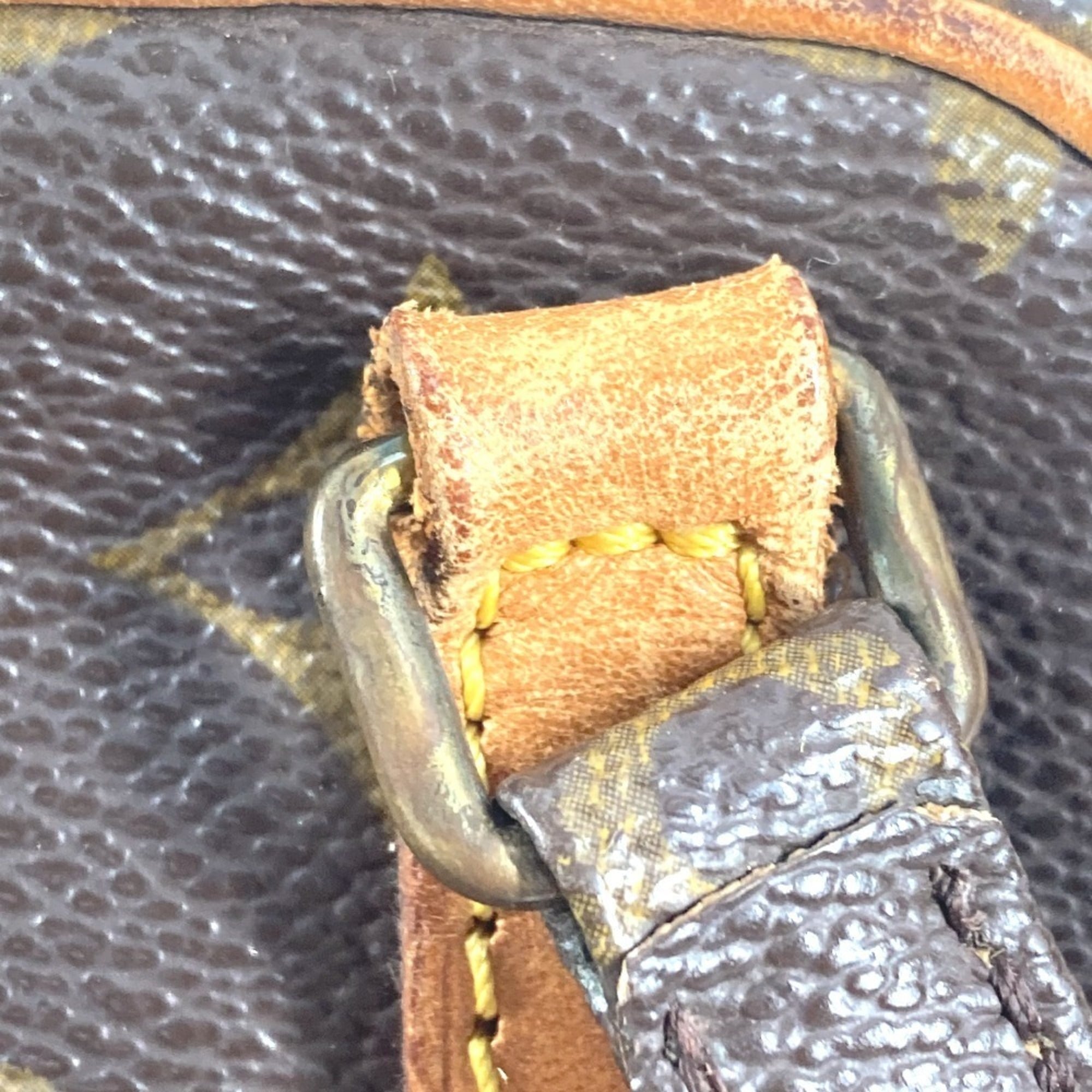 Louis Vuitton Brown Monogram Pochette Shoulder Bag (Pre-Owned)