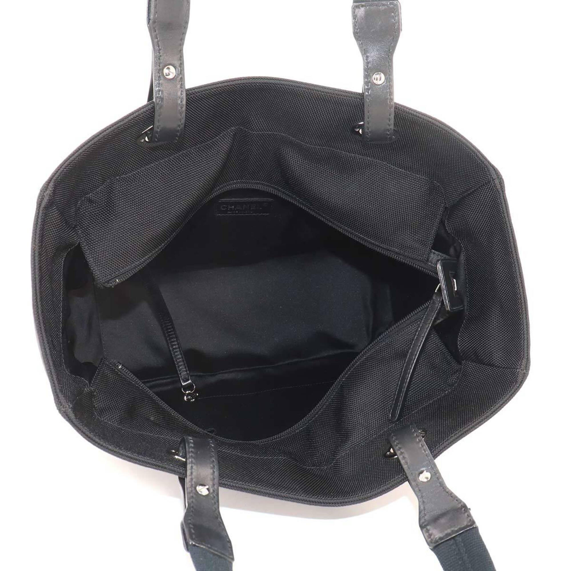 Chanel Black Canvas Handbag Tote Bag (Pre-Owned)