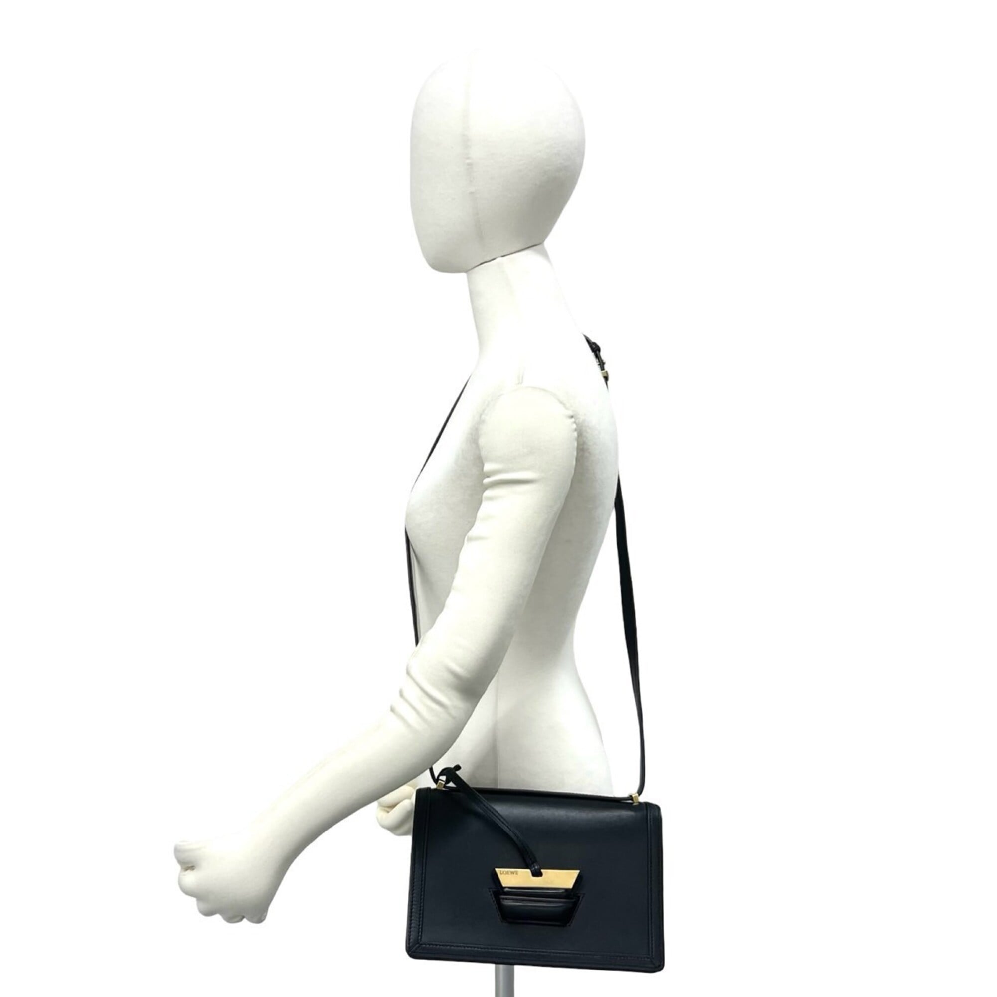 Loewe Black Leather Handbag Pochette Shoulder Bag (Pre-Owned)