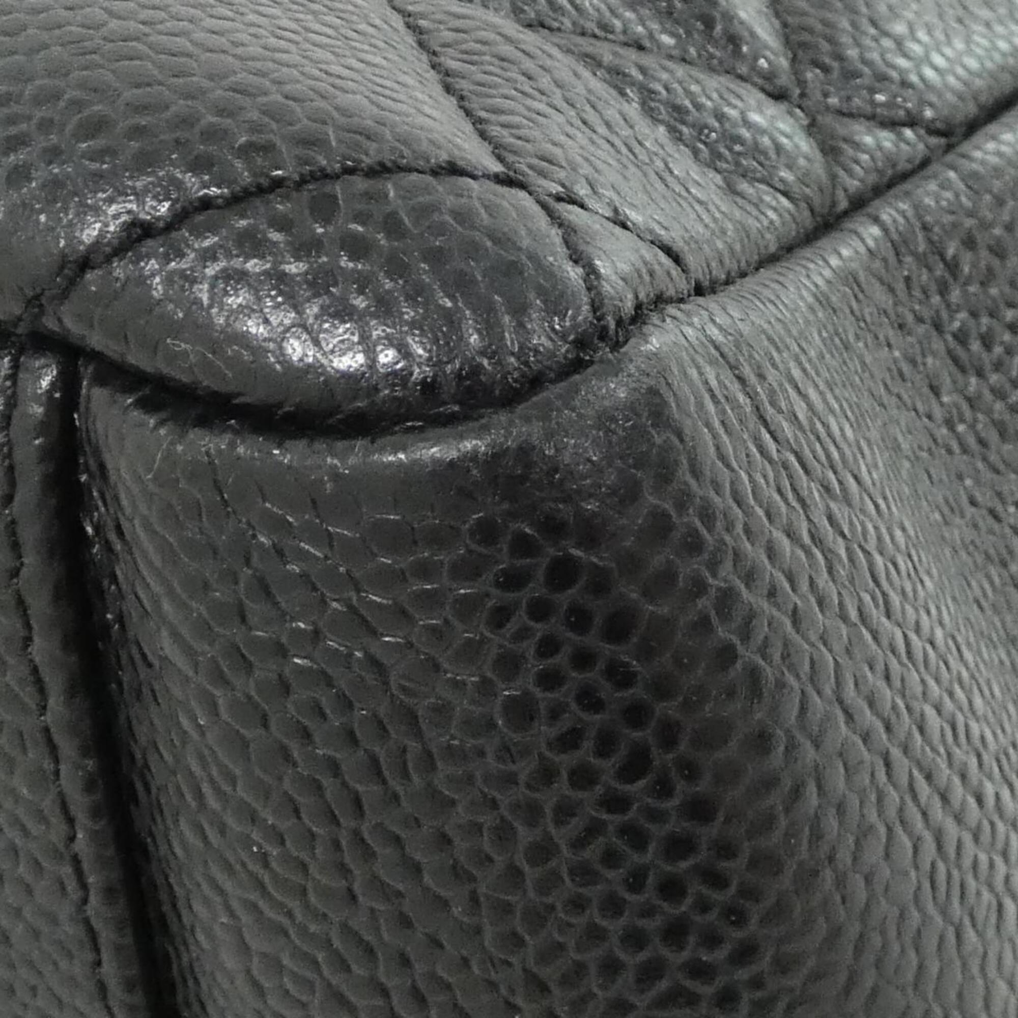 Chanel Black Grained Calfskin Shoulder Bag (Pre-Owned)