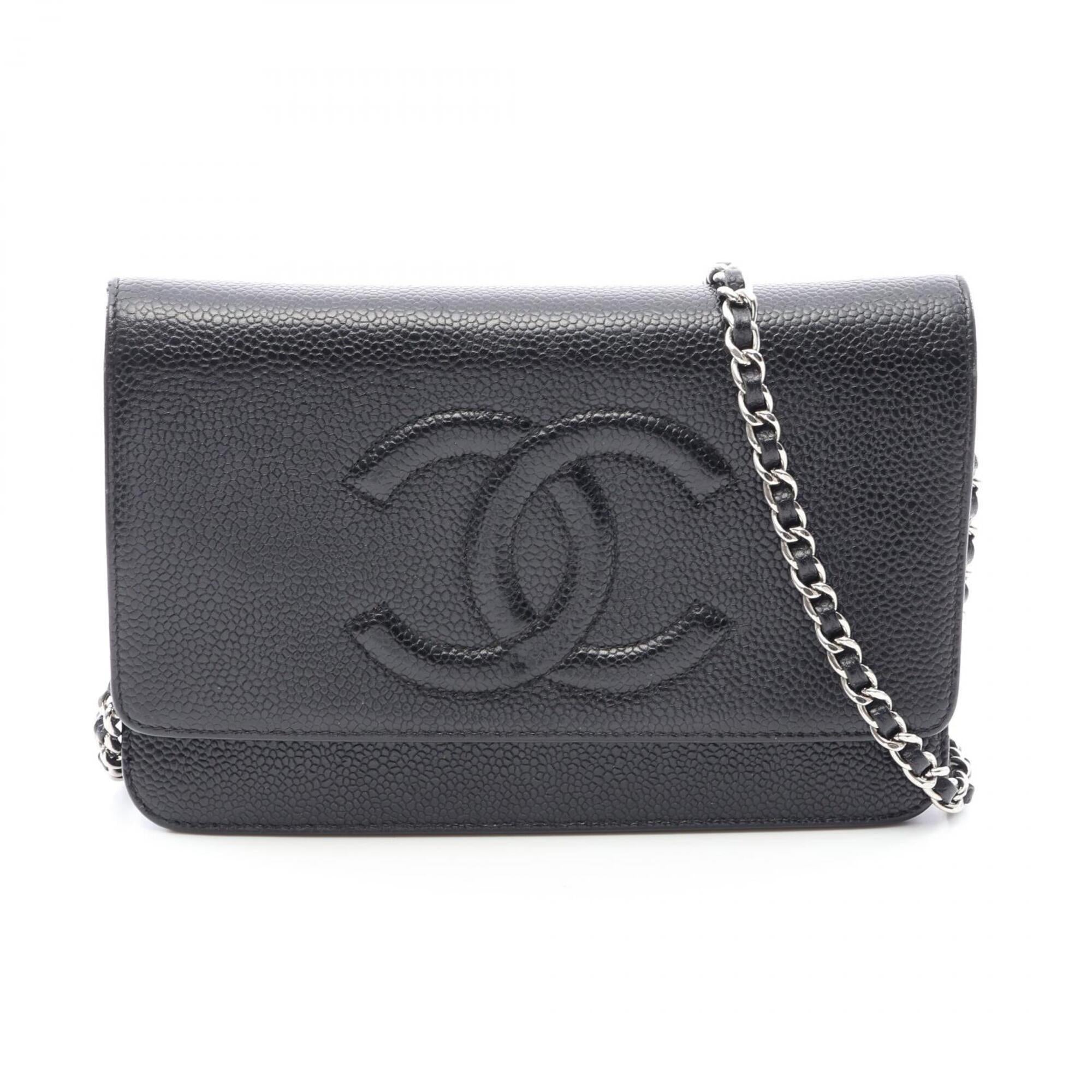 Chanel Black Grained Calfskin Handbag Shoulder Bag (Pre-Owned)