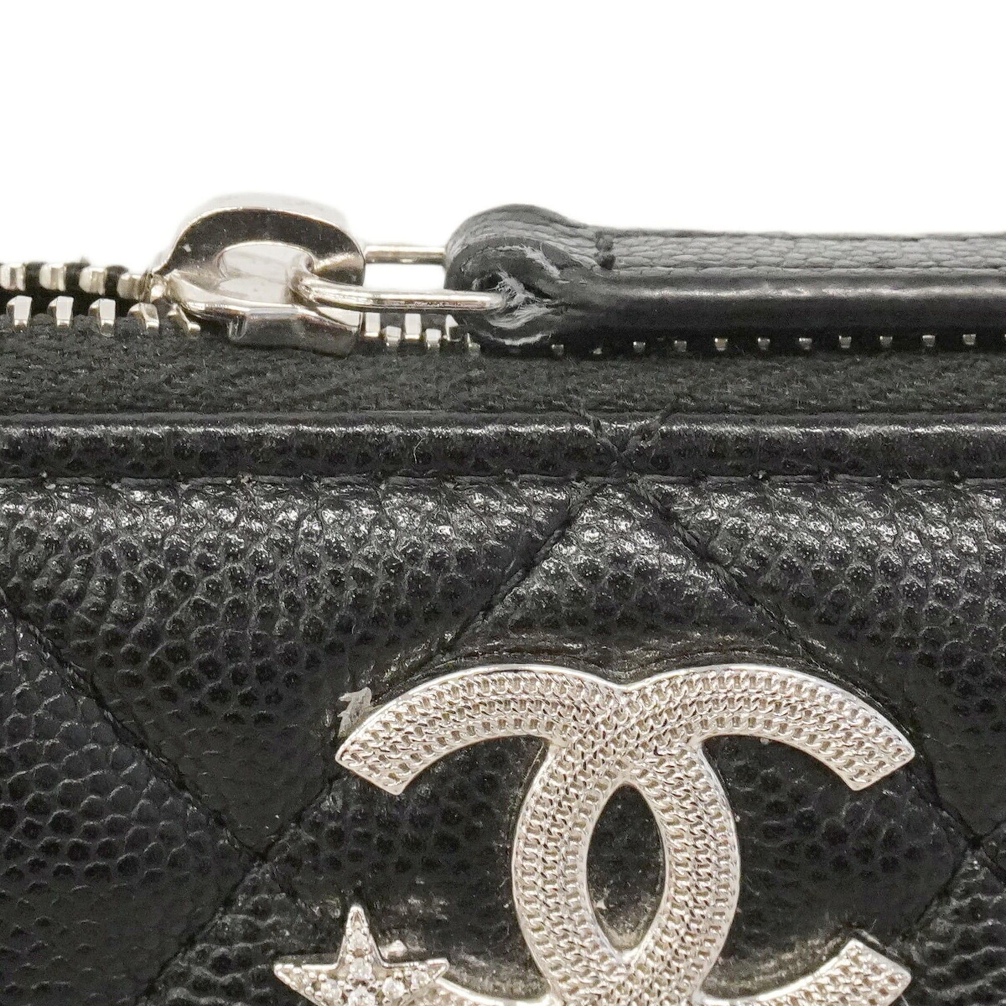 Chanel Black Grained Calfskin Shoulder Bag (Pre-Owned)