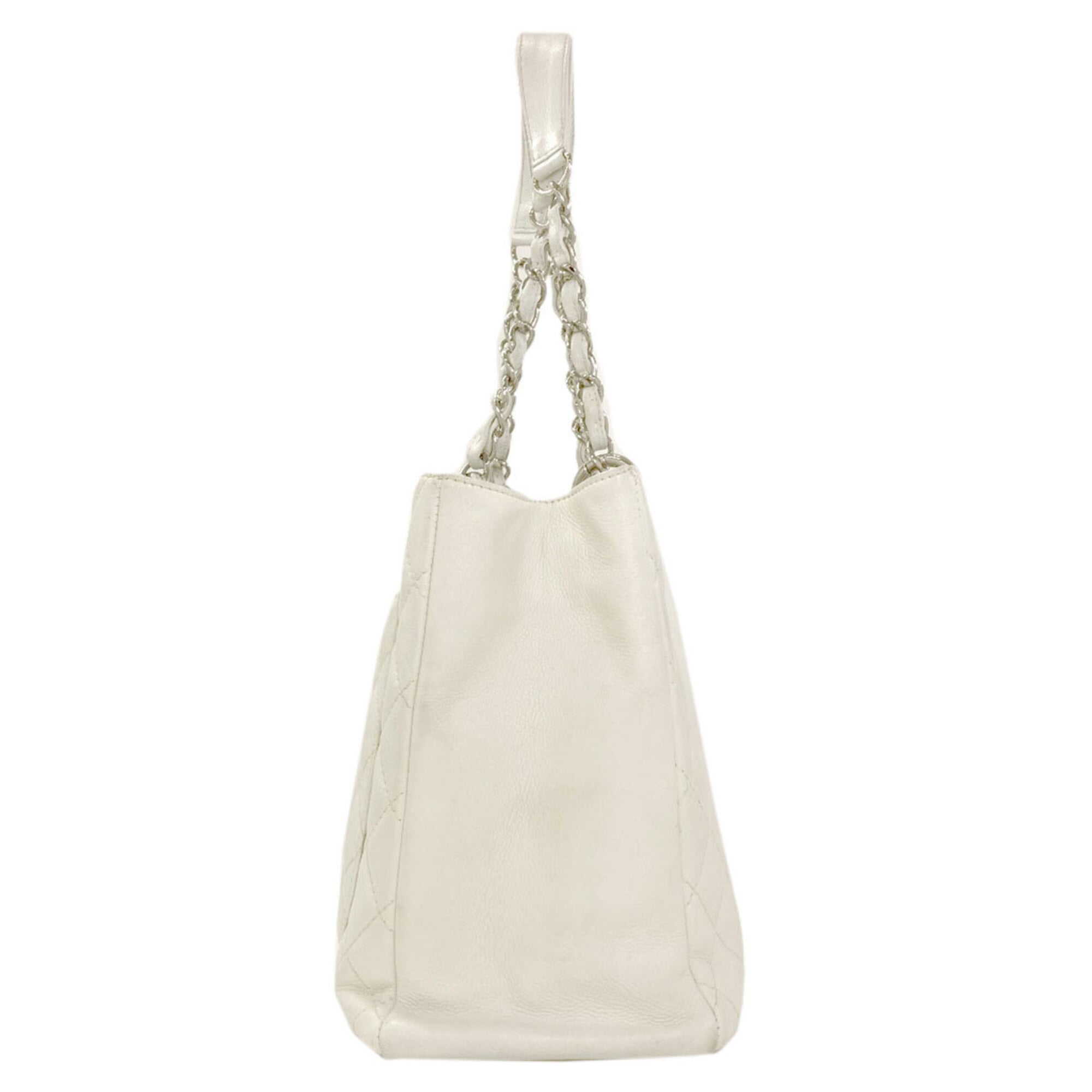 Chanel Matelasse White Tote Bag (Pre-Owned)