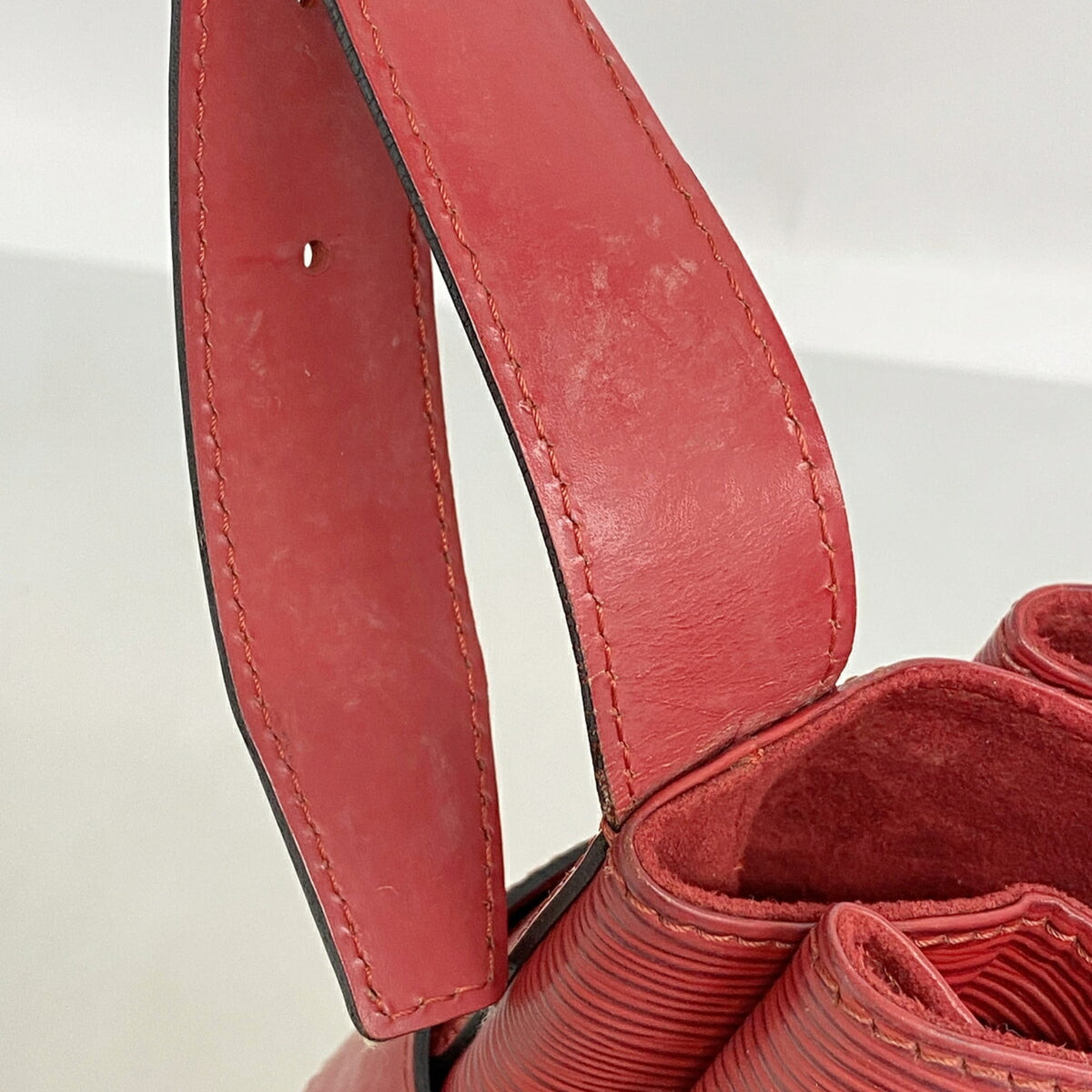 Louis Vuitton Castilian Red Shoulder Bag (Pre-Owned)