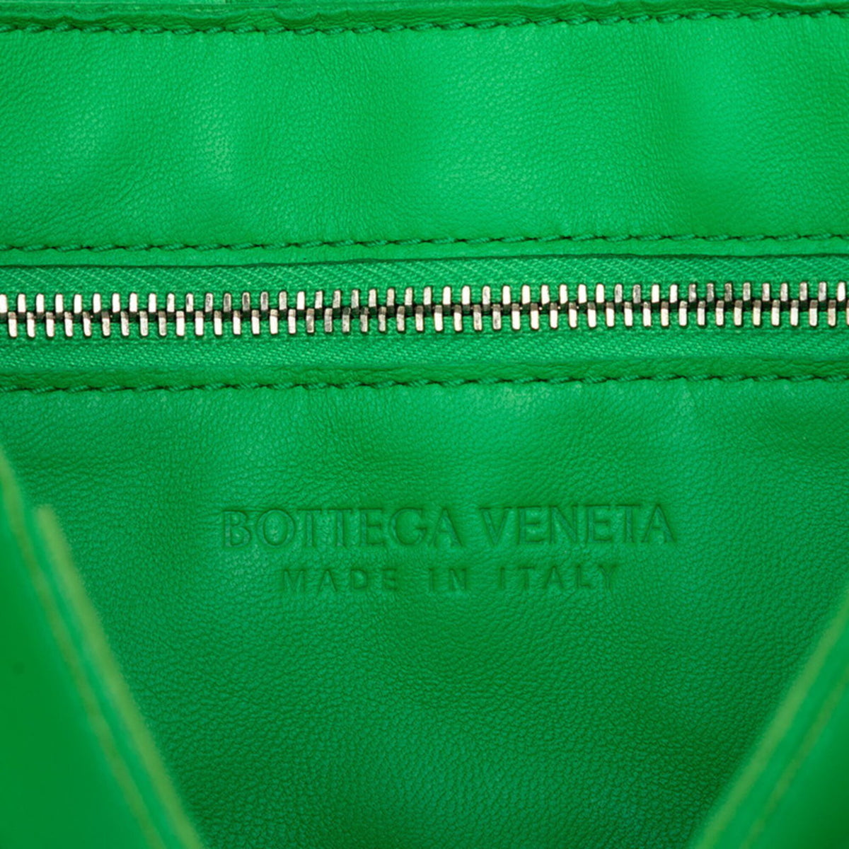 Bottega Veneta Green Leather Shoulder Bag (Pre-Owned)