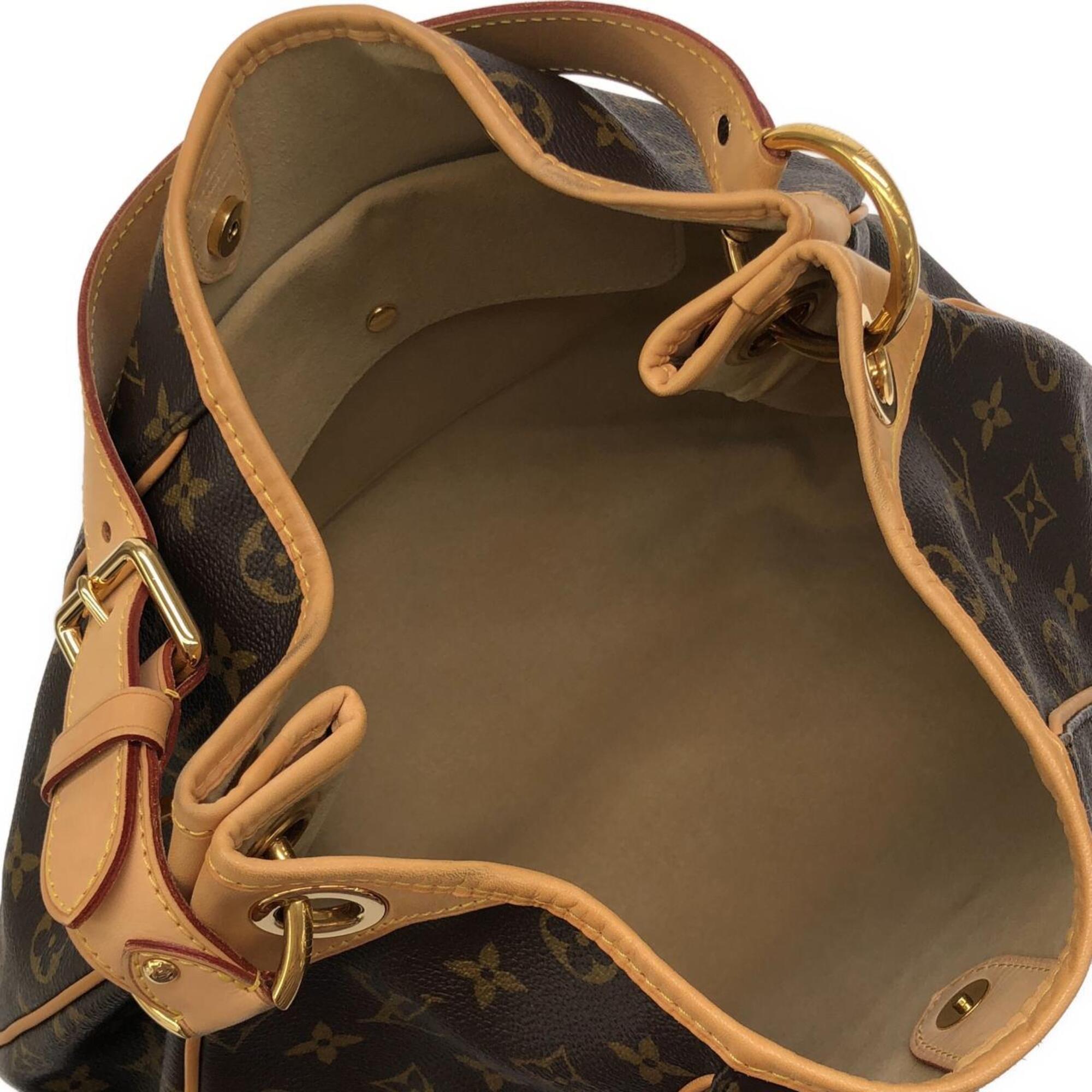 Louis Vuitton Marron Coated Canvas Shoulder Bag (Pre-Owned)