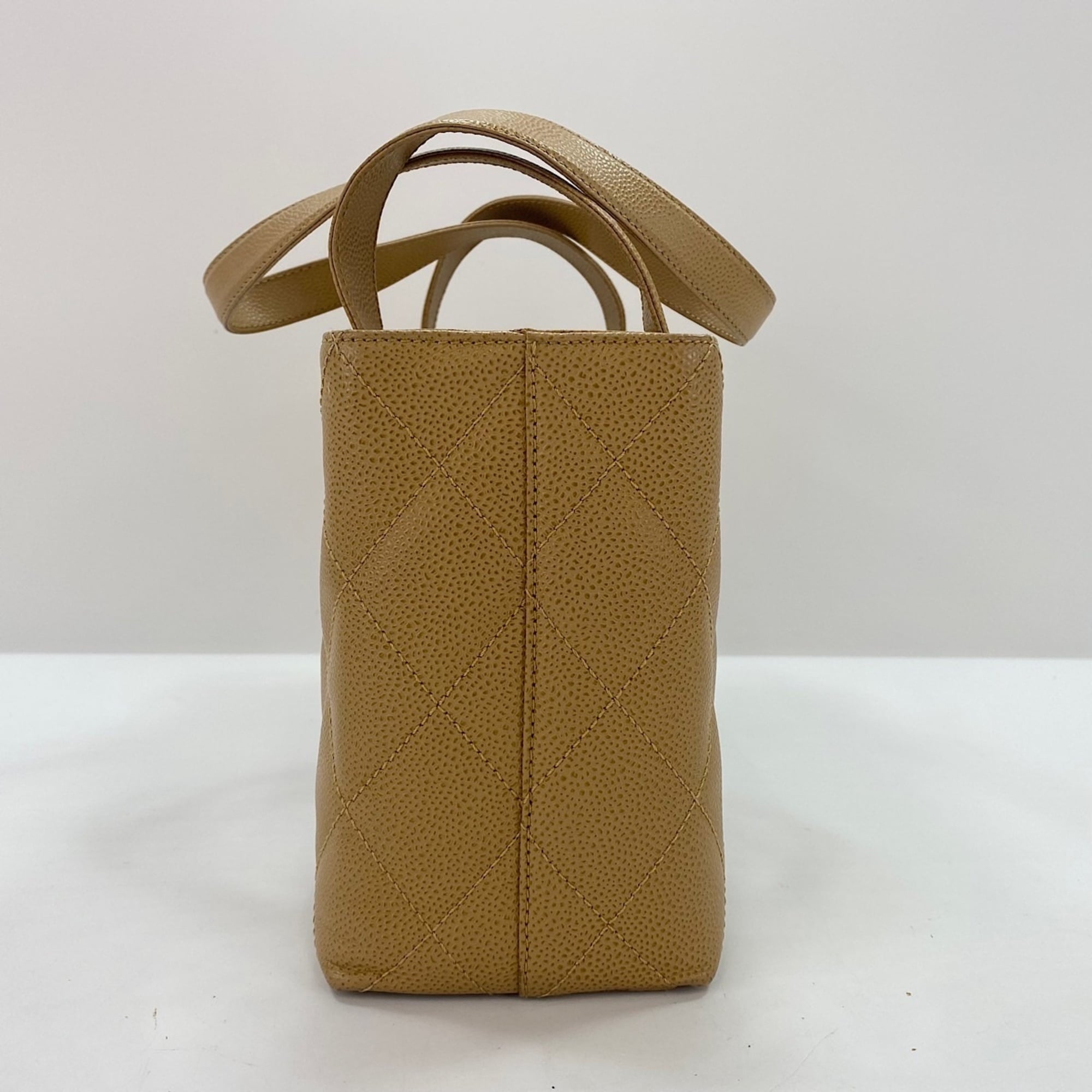 Chanel Matelasse Beige Tote Bag (Pre-Owned)