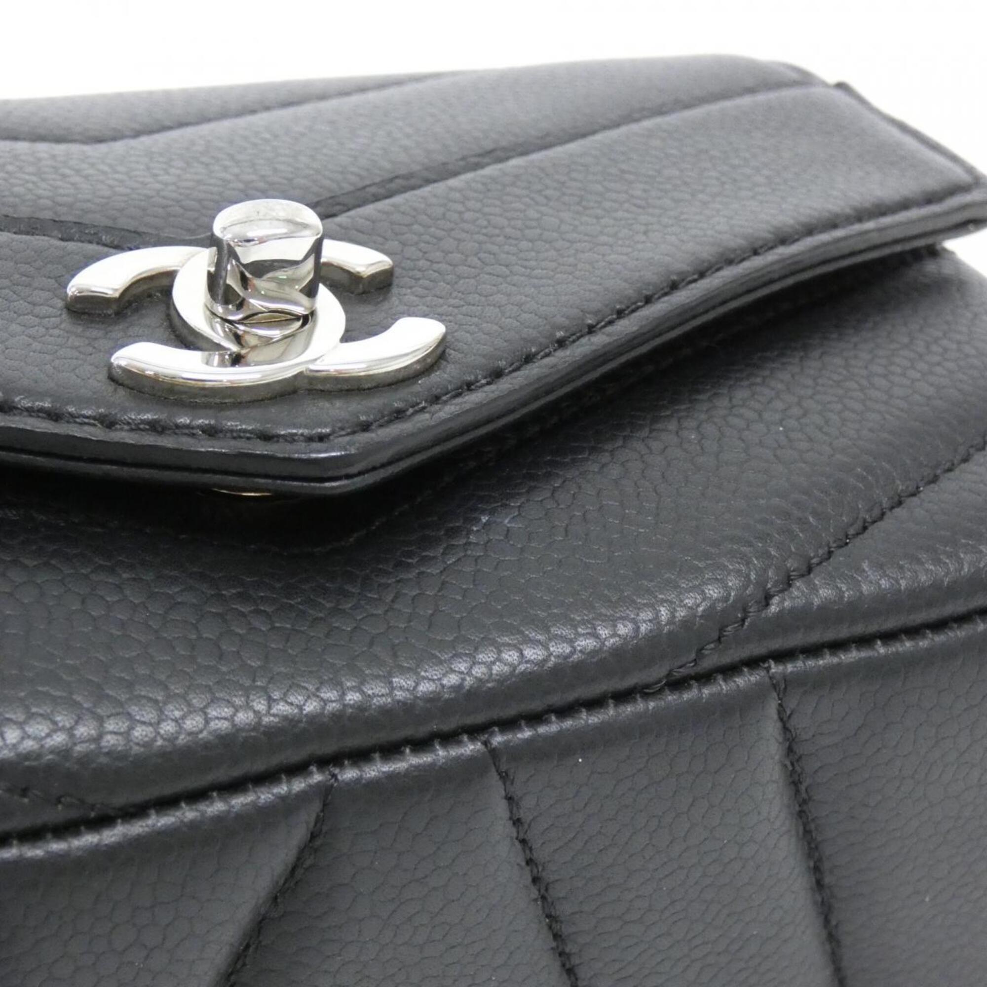 Chanel Black Grained Calfskin Shoulder Bag (Pre-Owned)
