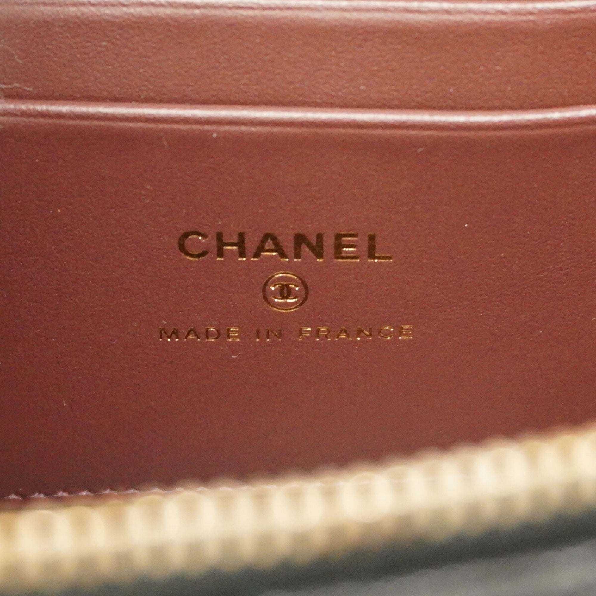 Chanel Black Grained Calfskin Shoulder Bag (Pre-Owned)