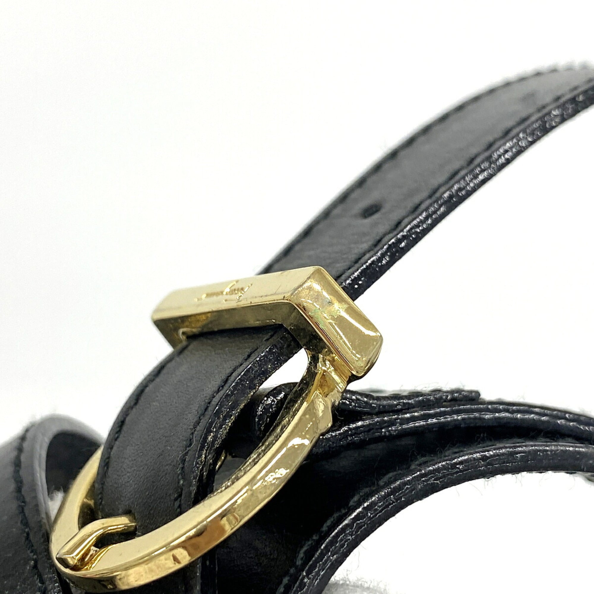 Salvatore Ferragamo Black Leather Handbag (Pre-Owned)