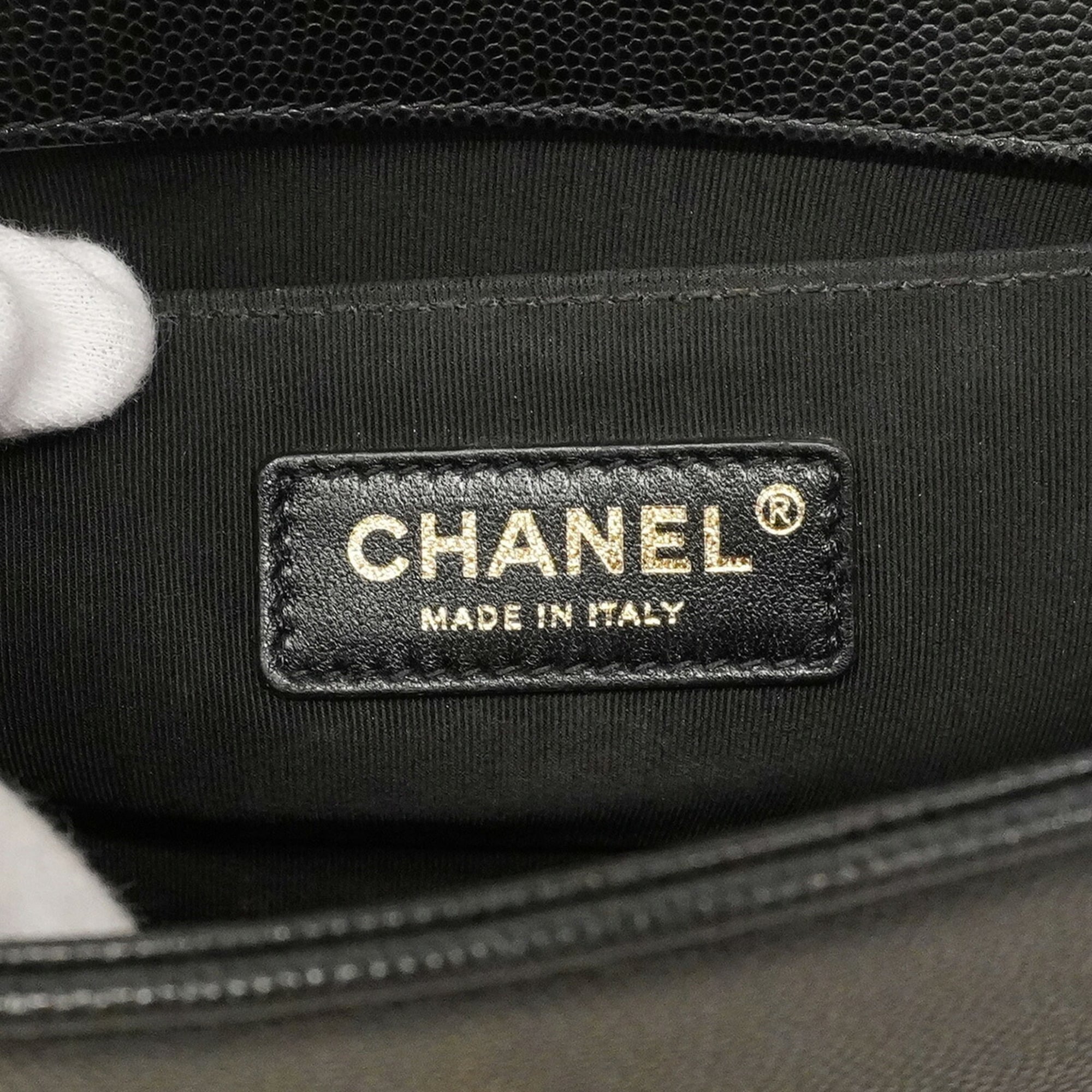 Chanel Black Grained Calfskin Shoulder Bag (Pre-Owned)