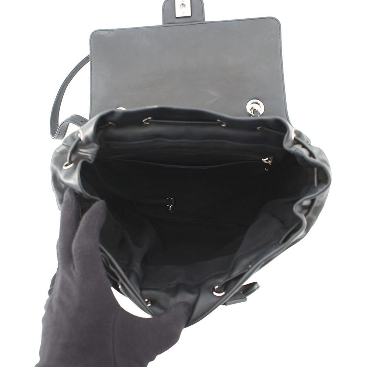 Chanel Black Leather Backpack Handbag (Pre-Owned)