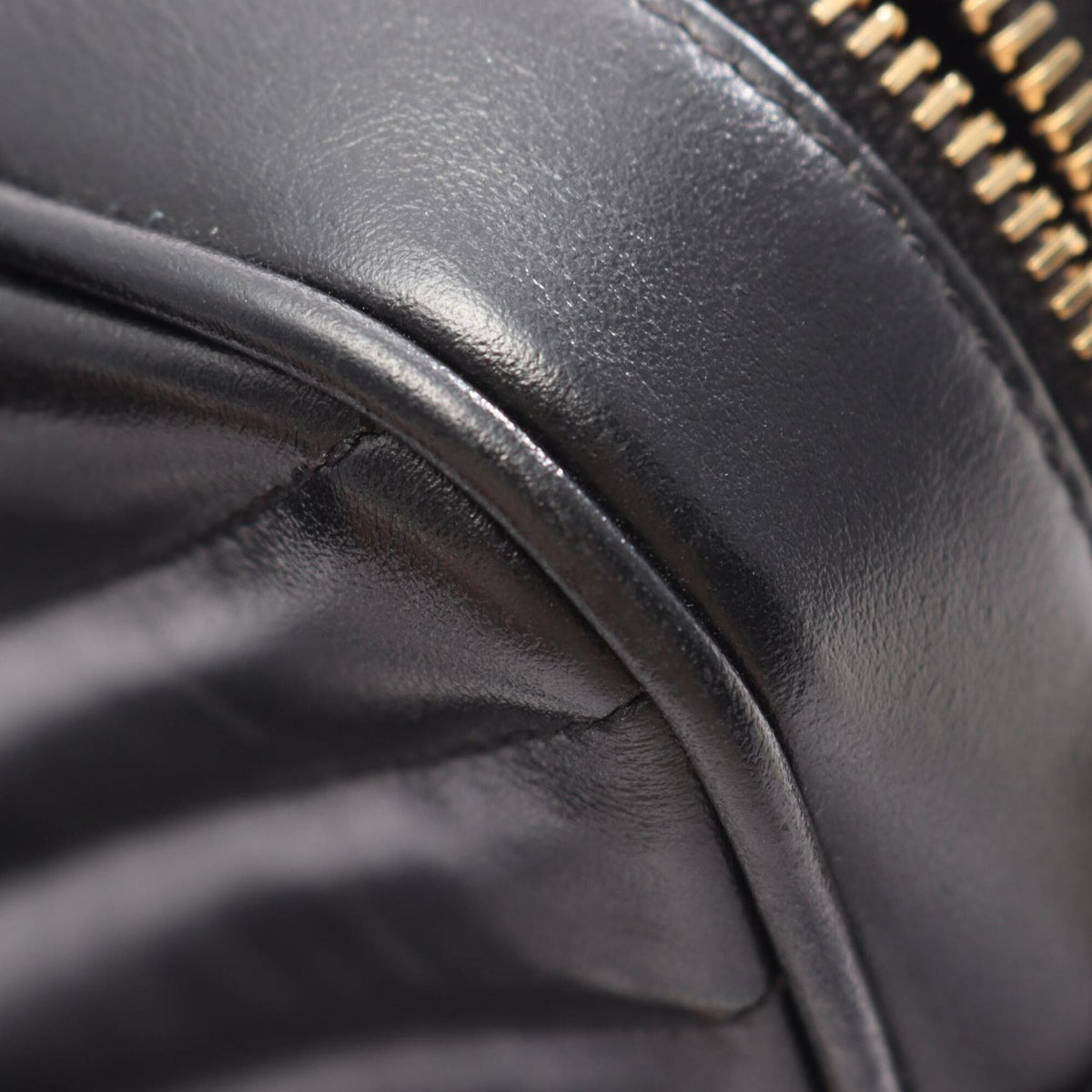 Saint Laurent Black Leather Handbag Shoulder Bag (Pre-Owned)