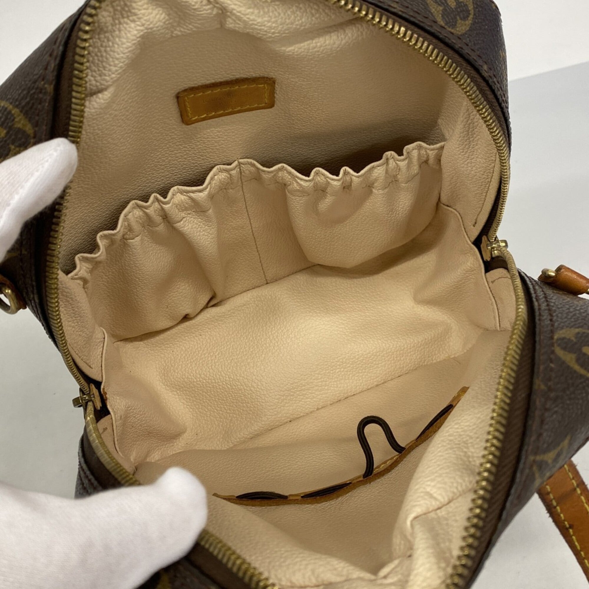 Louis Vuitton Brown Handbag (Pre-Owned)