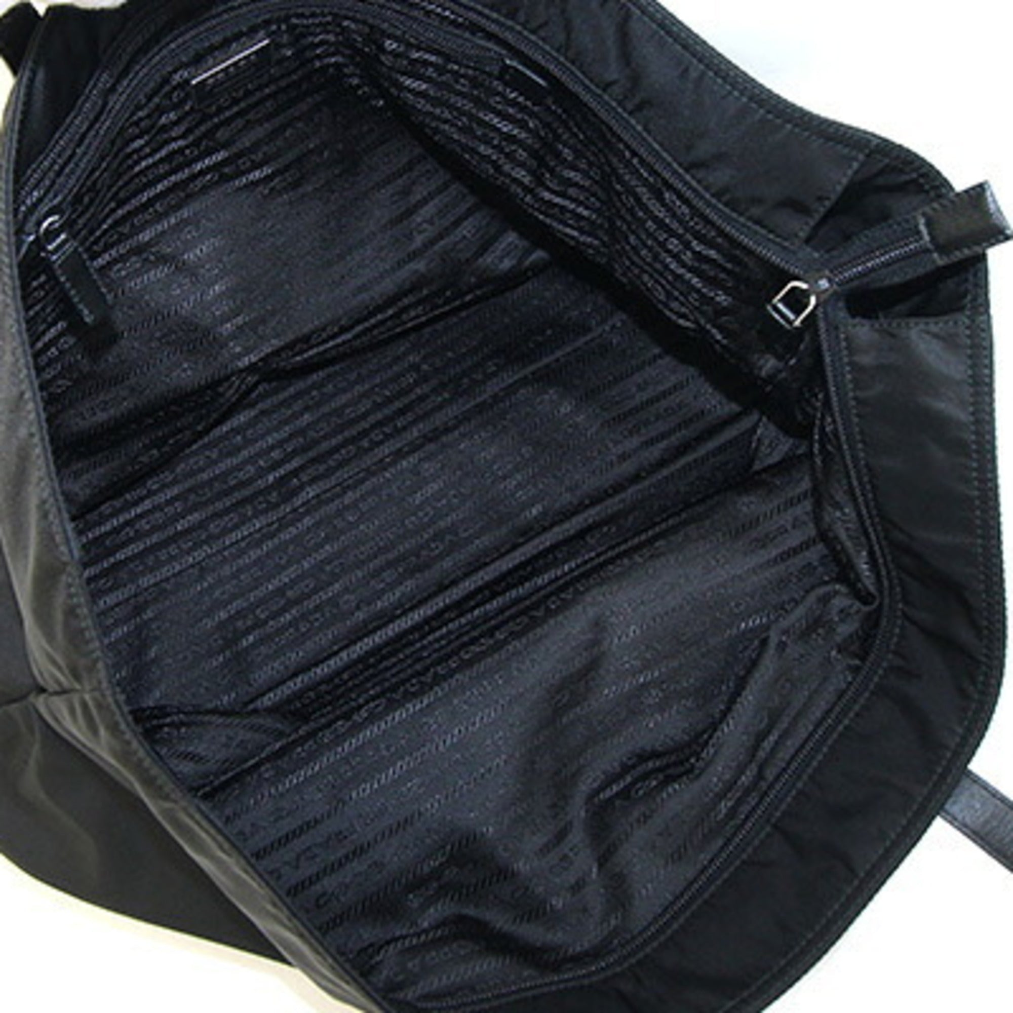 Prada Black Nylon Tote Bag (Pre-Owned)