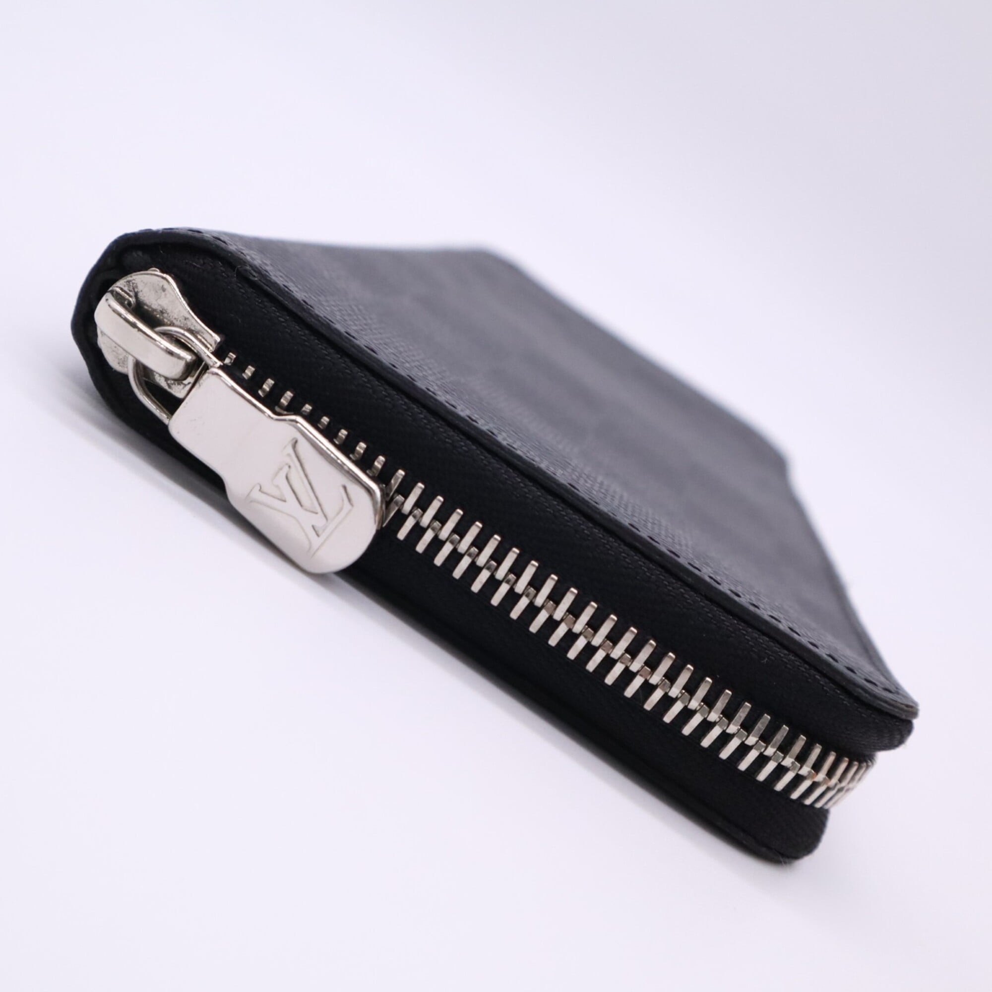 Louis Vuitton Damier Graphite Black Gray Coated Canvas Leather Long Wallet (Bi-Fold) (Pre-Owned)