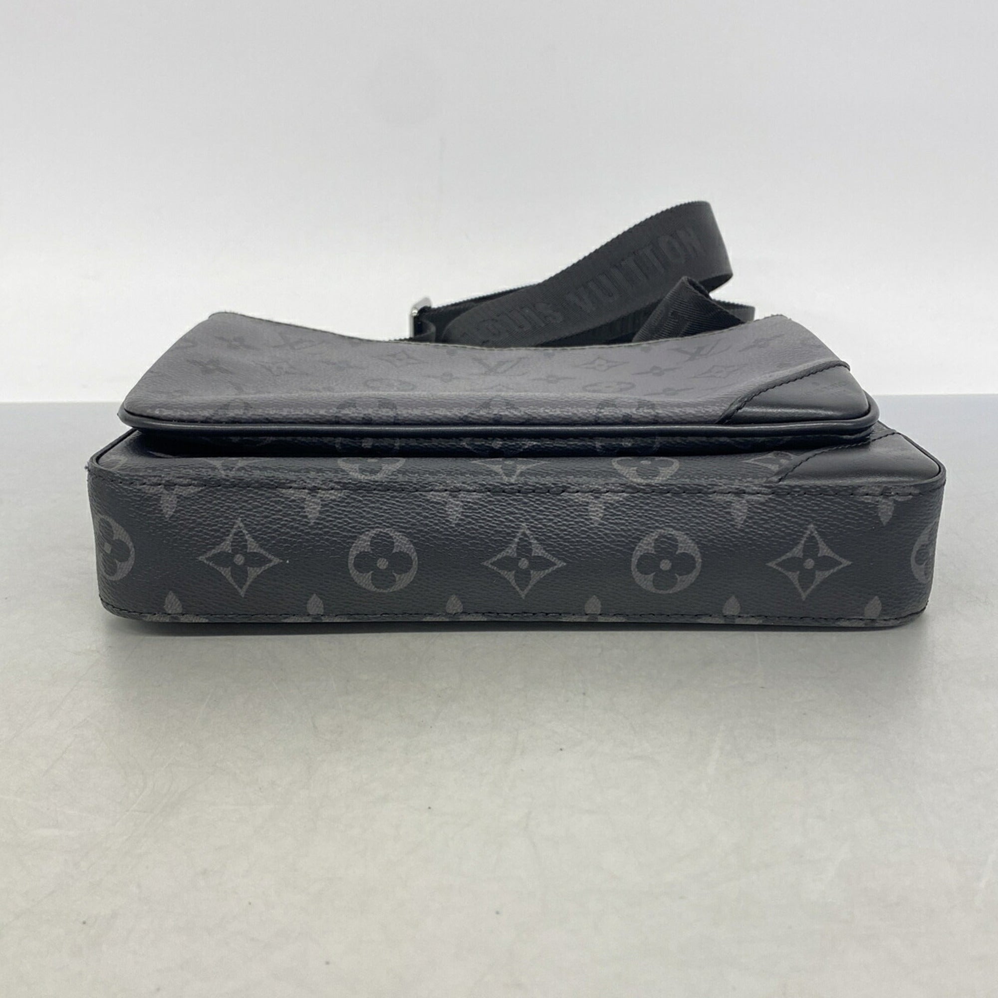 Louis Vuitton Black Gray Shoulder Bag (Pre-Owned)