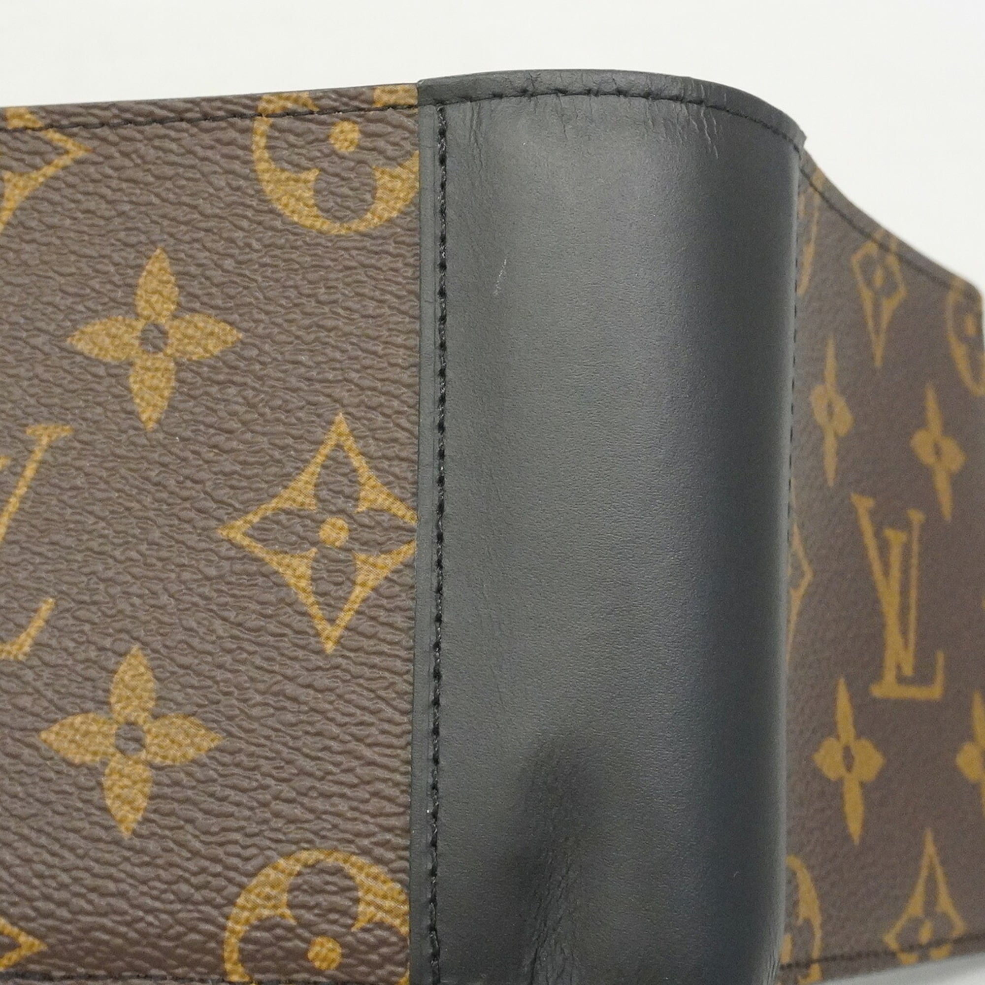 Louis Vuitton Black Brown Bill Wallet (Bi-Fold) (Pre-Owned)