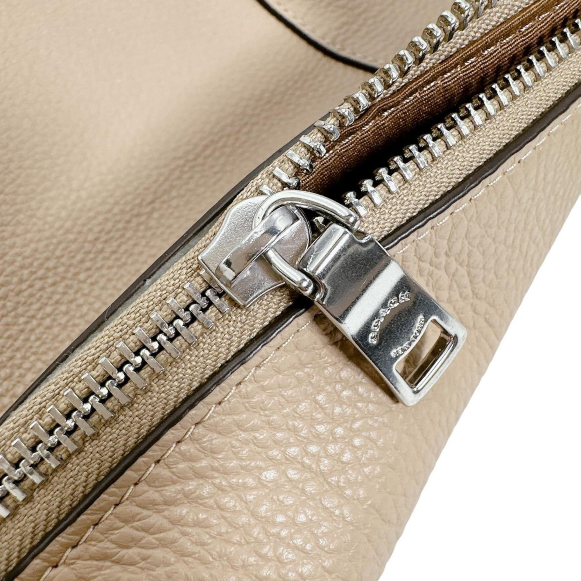 Coach Beige Leather Handbag (Pre-Owned)