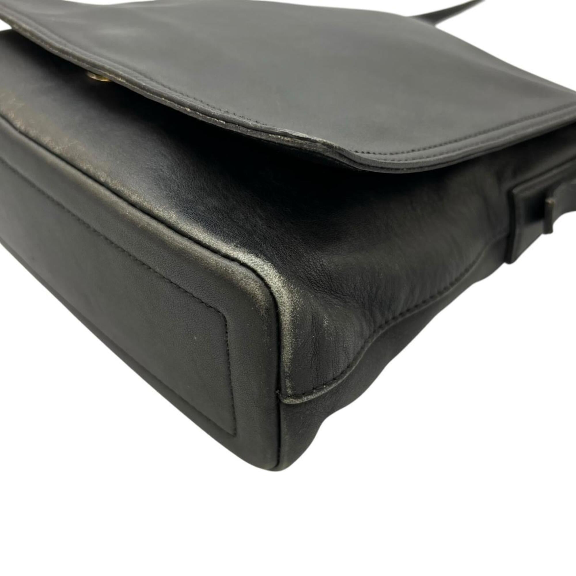 Coach Black Leather Shoulder Bag (Pre-Owned)