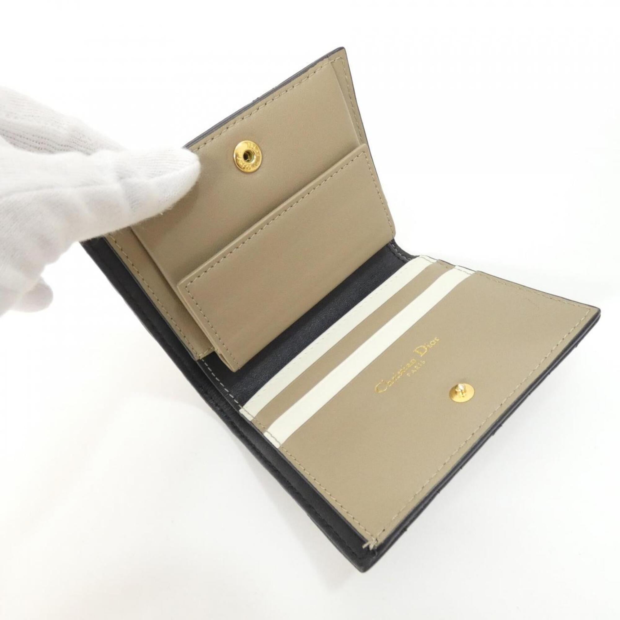 Christian Dior Black White Leather Wallet (Bi-Fold) (Pre-Owned)
