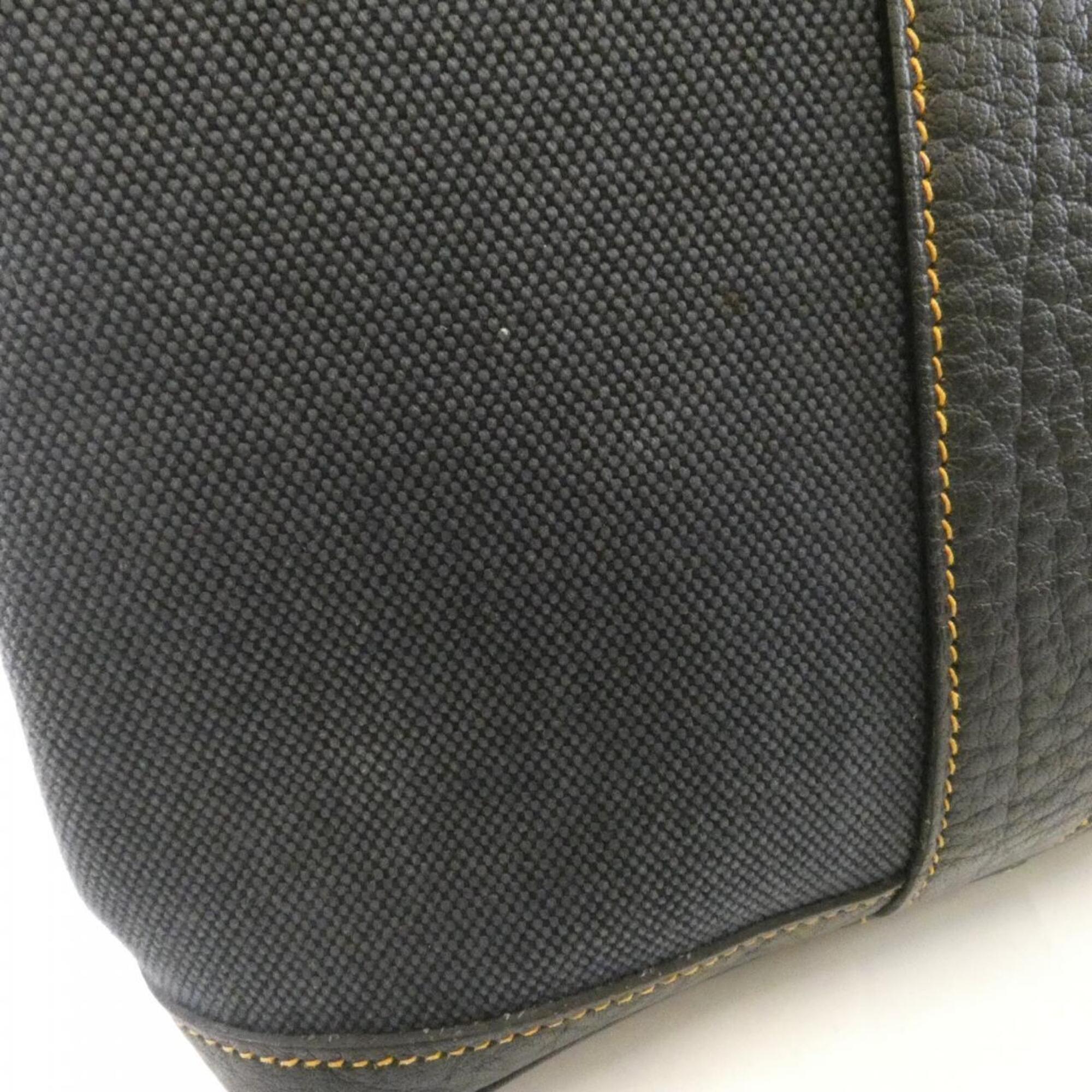 Hermes Black Buffle Skipper Leather Handbag (Pre-Owned)