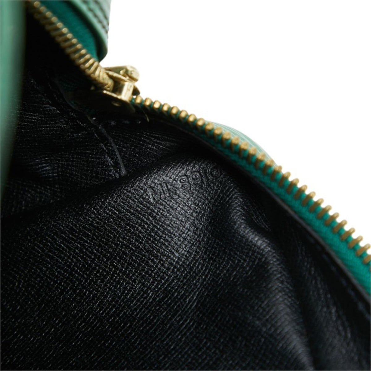 Louis Vuitton Green Leather Shoulder Bag (Pre-Owned)