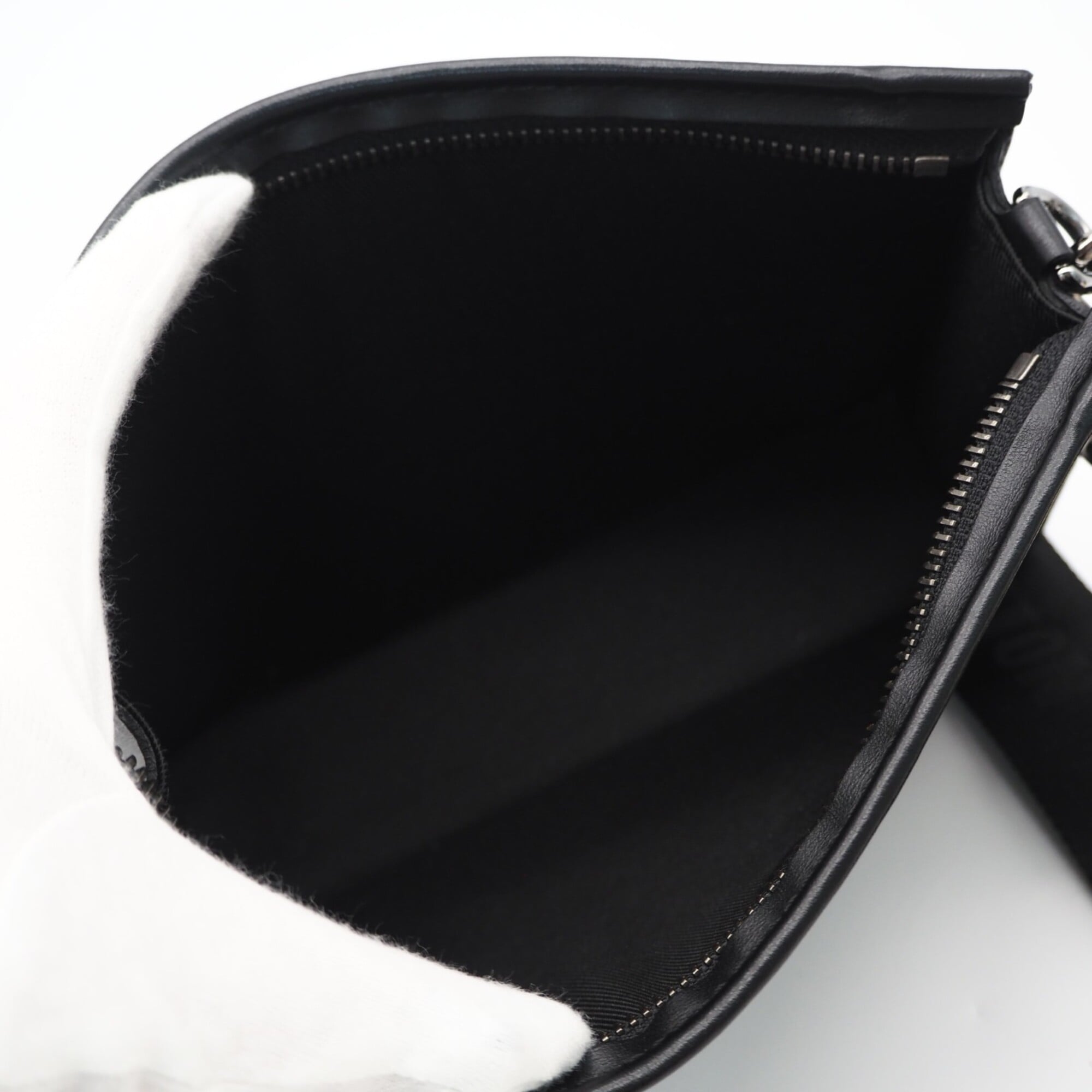 Louis Vuitton Black Coated Canvas Leather Pouch Shoulder Bag (Pre-Owned)