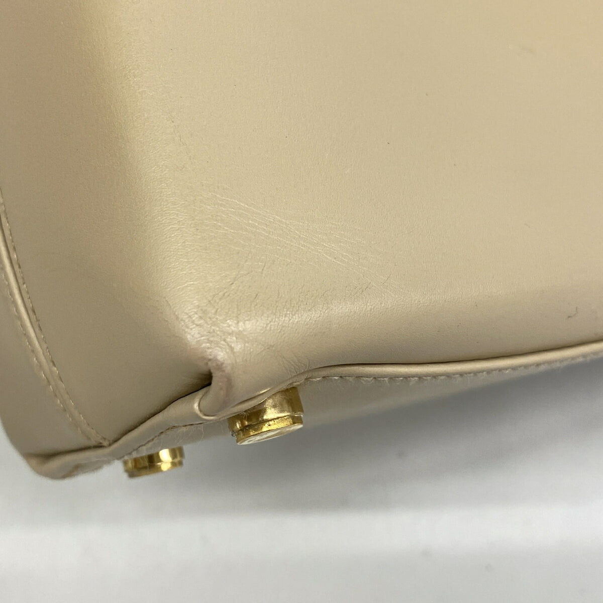 Salvatore Ferragamo Beige Leather Handbag (Pre-Owned)