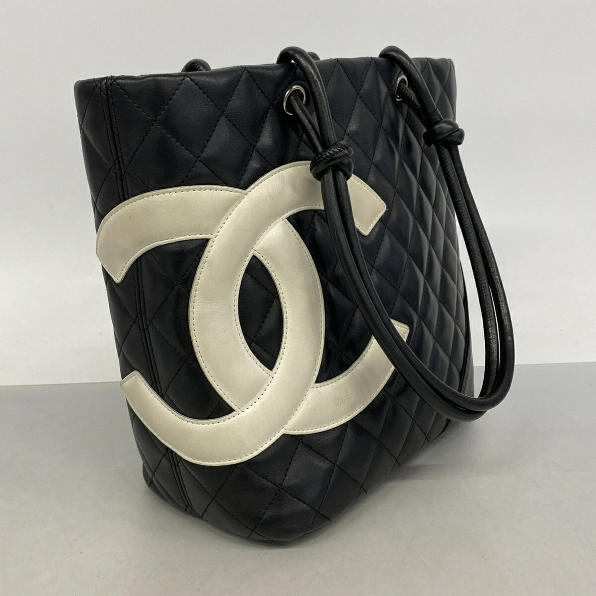 Chanel Black Leather Tote Bag (Pre-Owned)