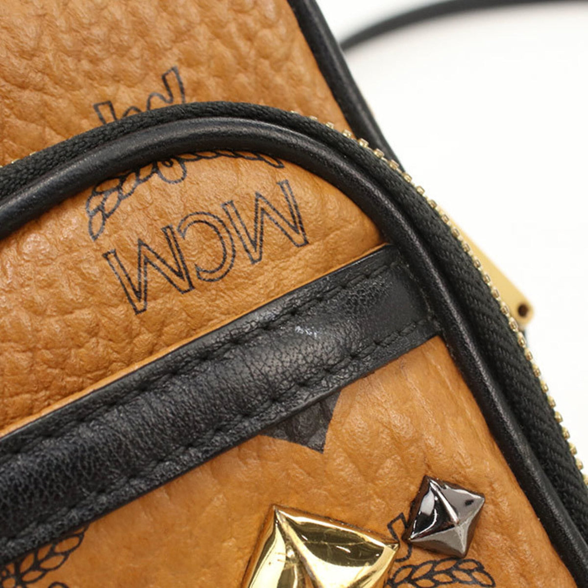 Mcm Brown Canvas Shoulder Bag (Pre-Owned)