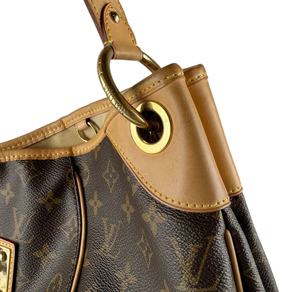 Louis Vuitton Brown Monogram Monogram Shoulder Bag (Pre-Owned)