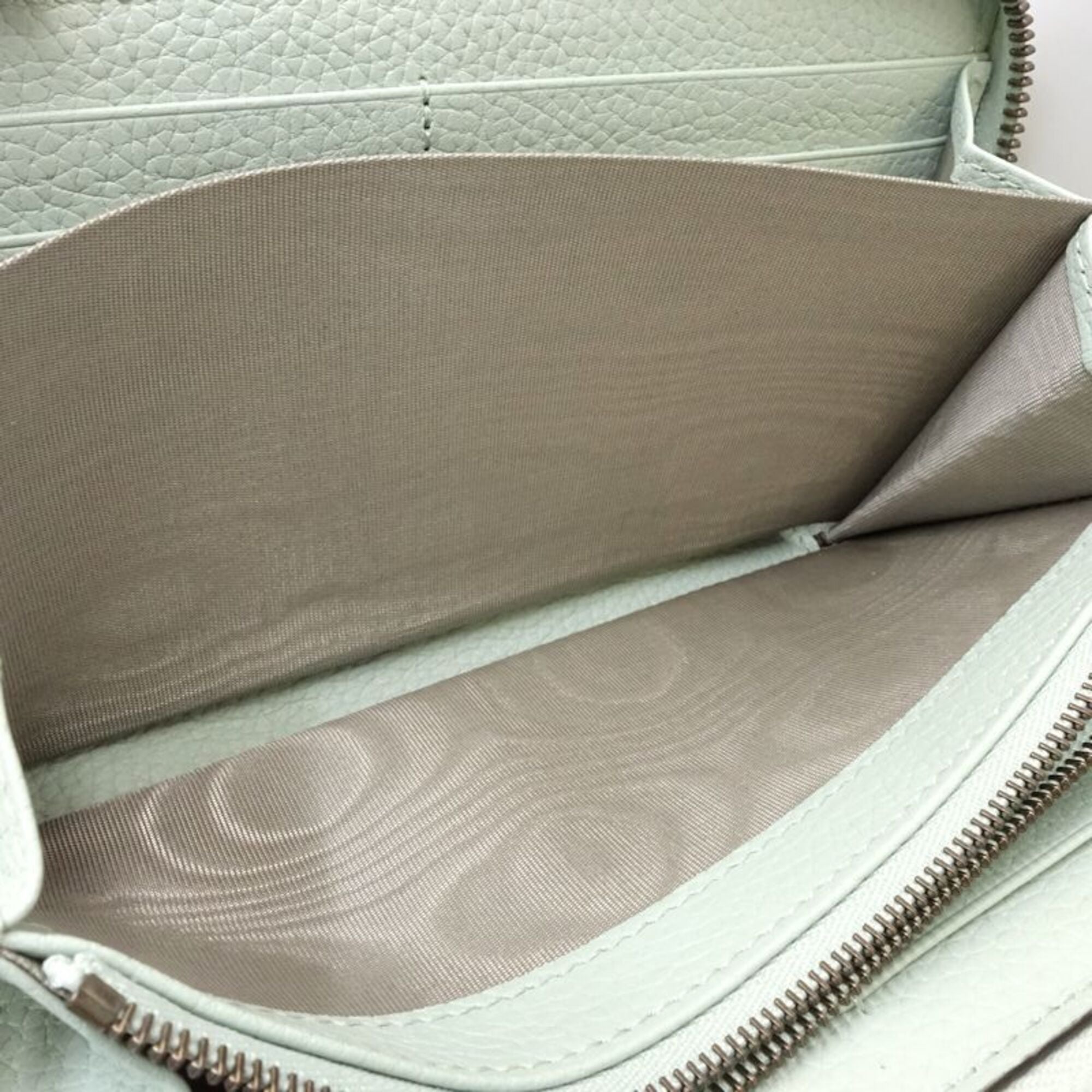Gucci Pale Green Leather Long Wallet (Bi-Fold) (Pre-Owned)