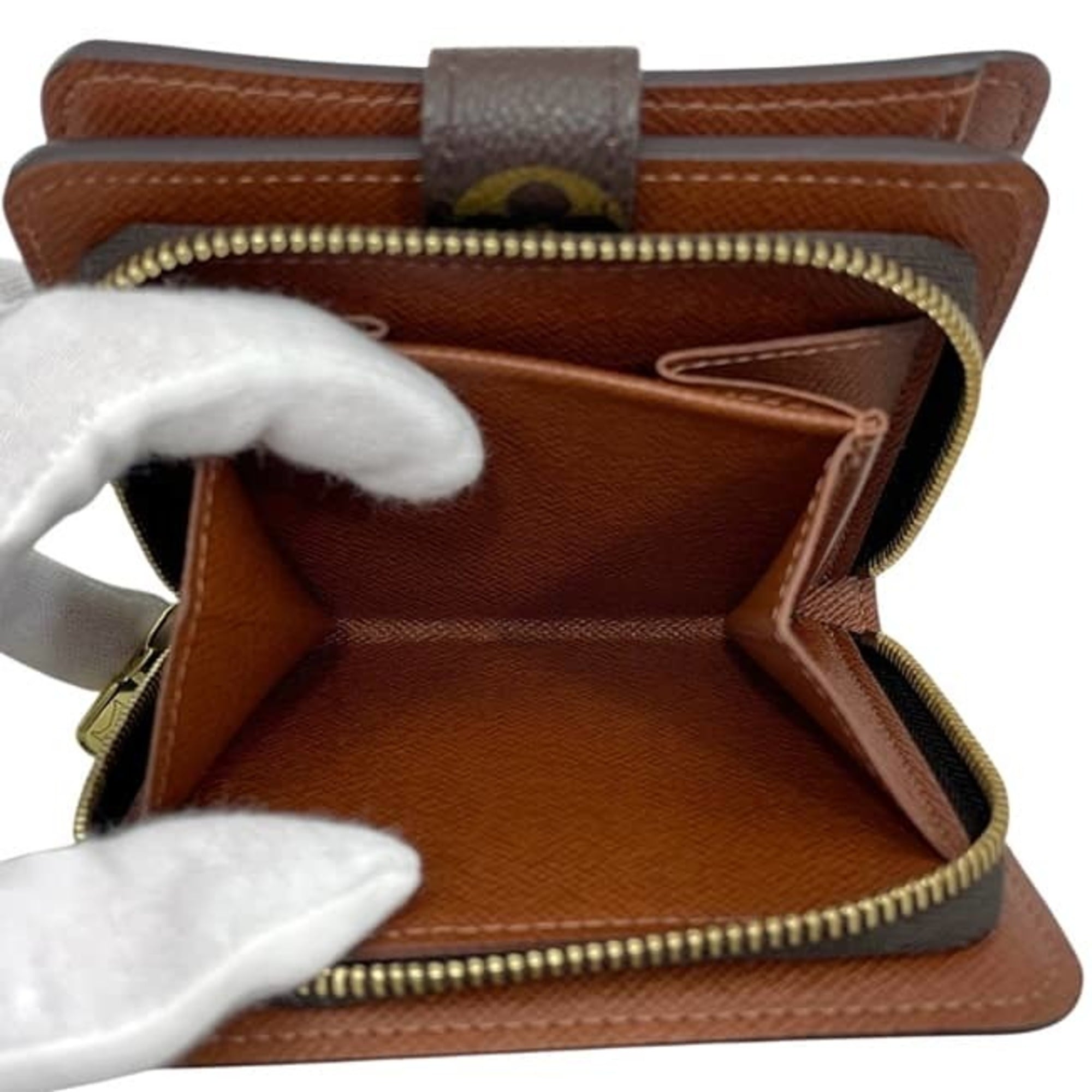 Louis Vuitton Brown Monogram Wallet (Bi-Fold) (Pre-Owned)