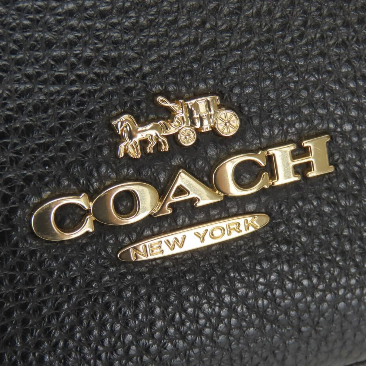 Coach Black Leather Shoulder Bag (Pre-Owned)