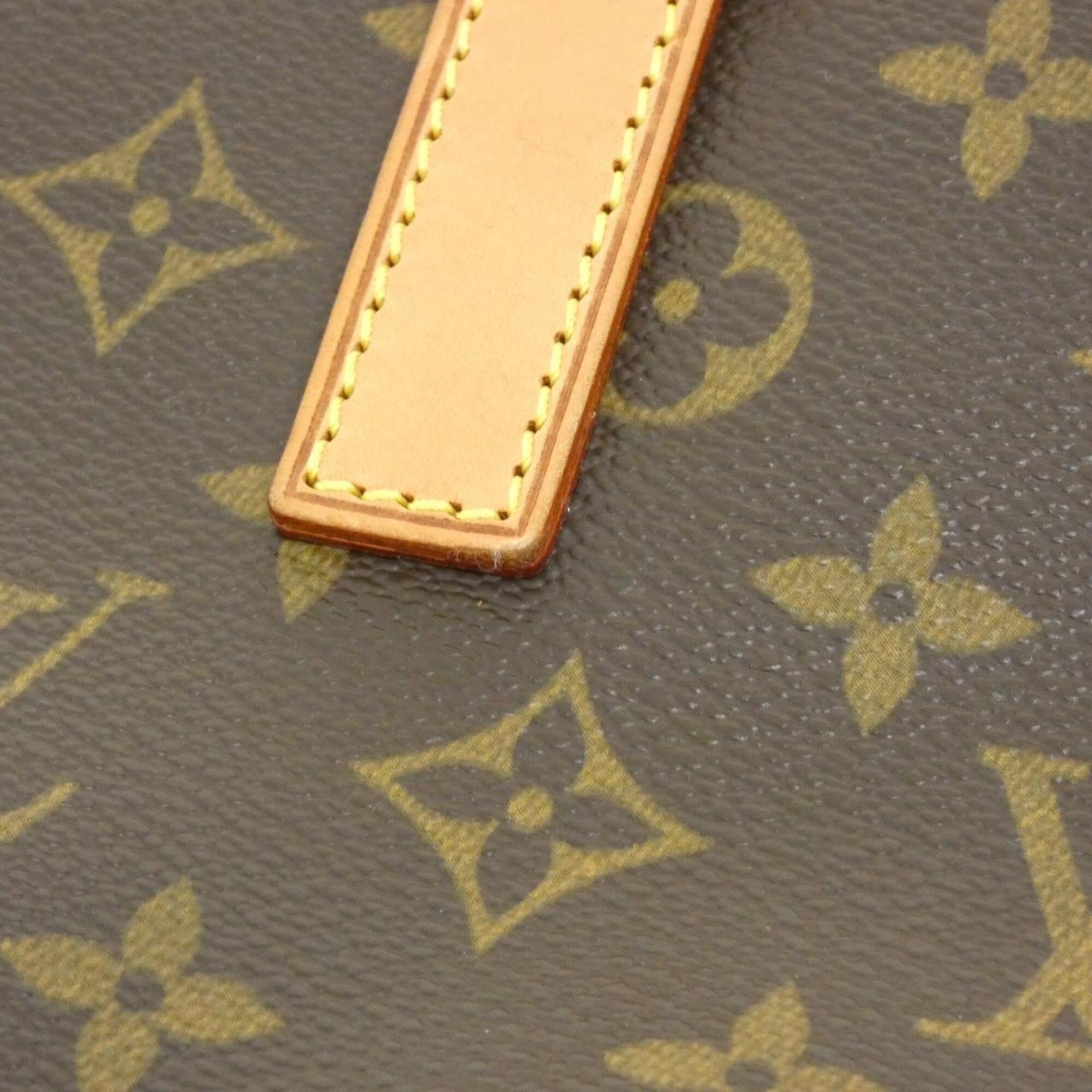 Louis Vuitton Marron Coated Canvas Shoulder Bag (Pre-Owned)
