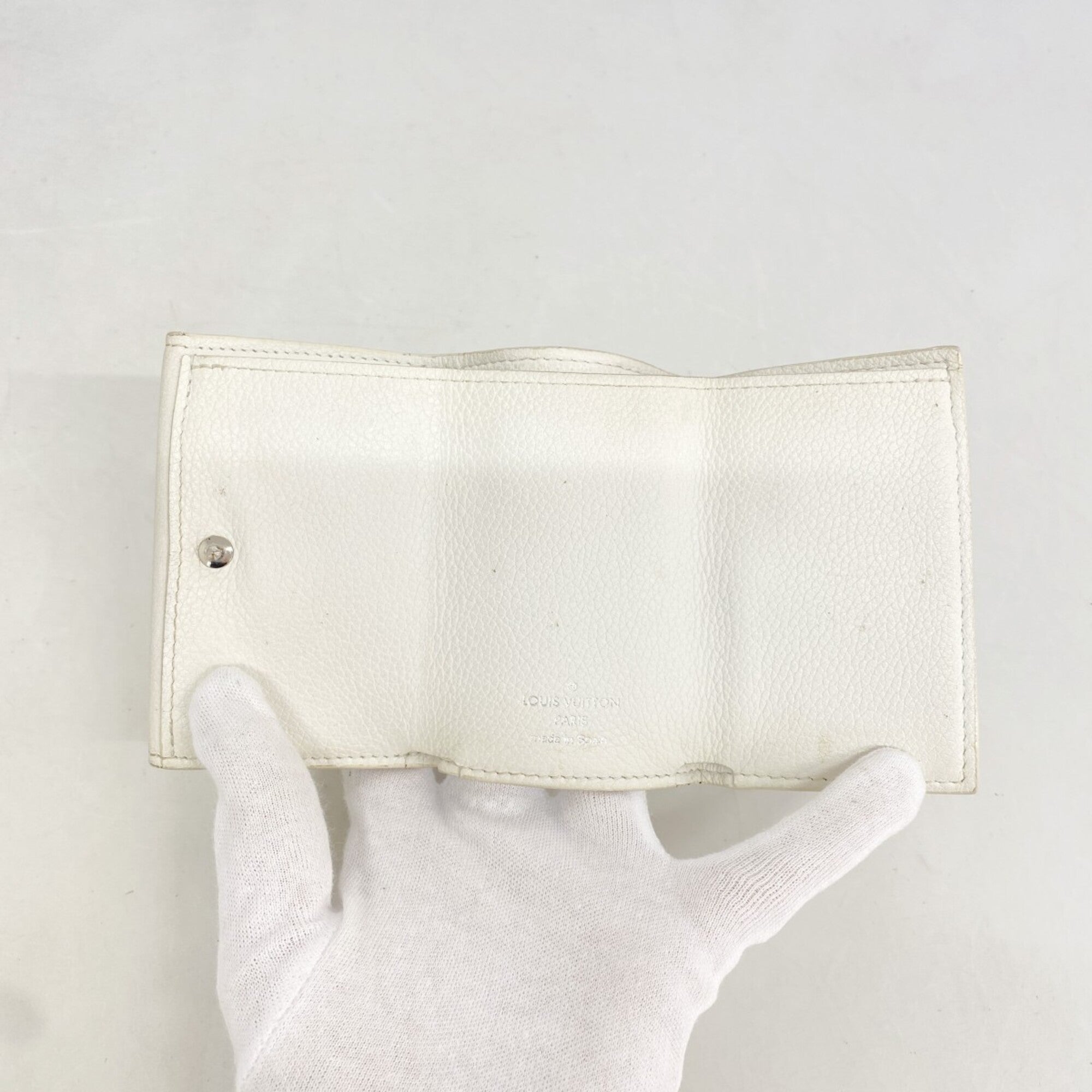 Louis Vuitton White Wallet (Tri-Fold) (Pre-Owned)