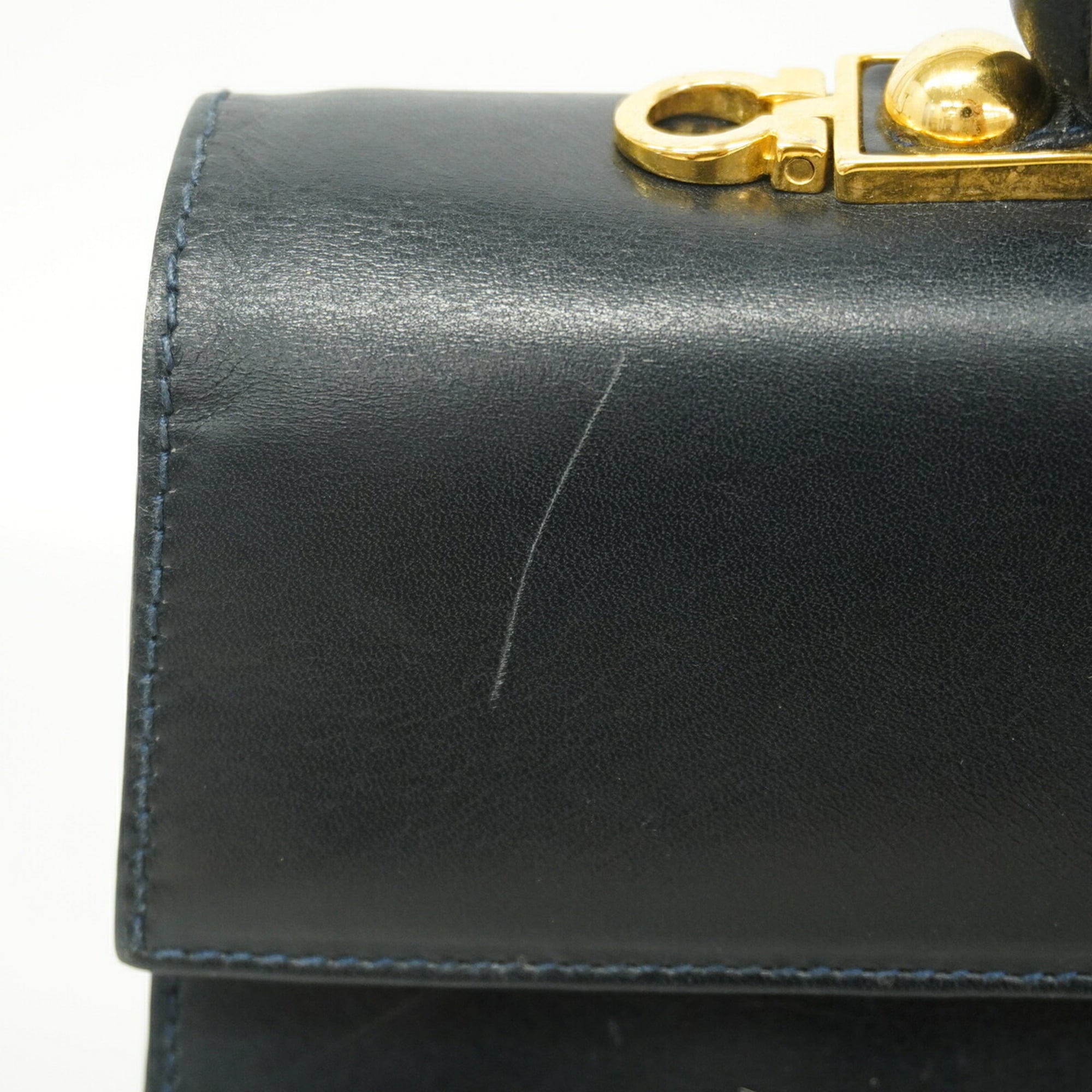 Salvatore Ferragamo Black Leather Handbag (Pre-Owned)