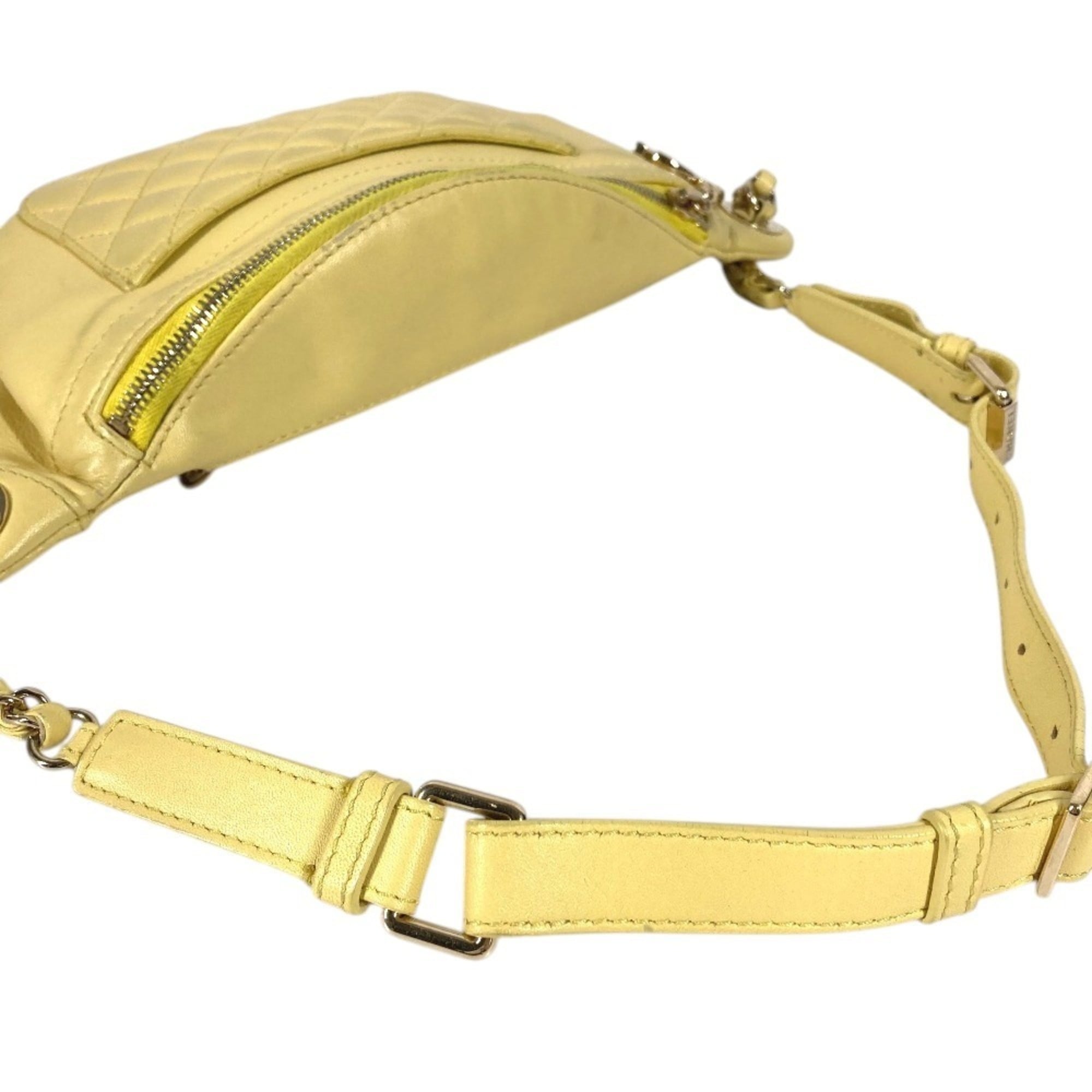 Chanel Matelasse Yellow Leather Sling Bag (Pre-Owned)