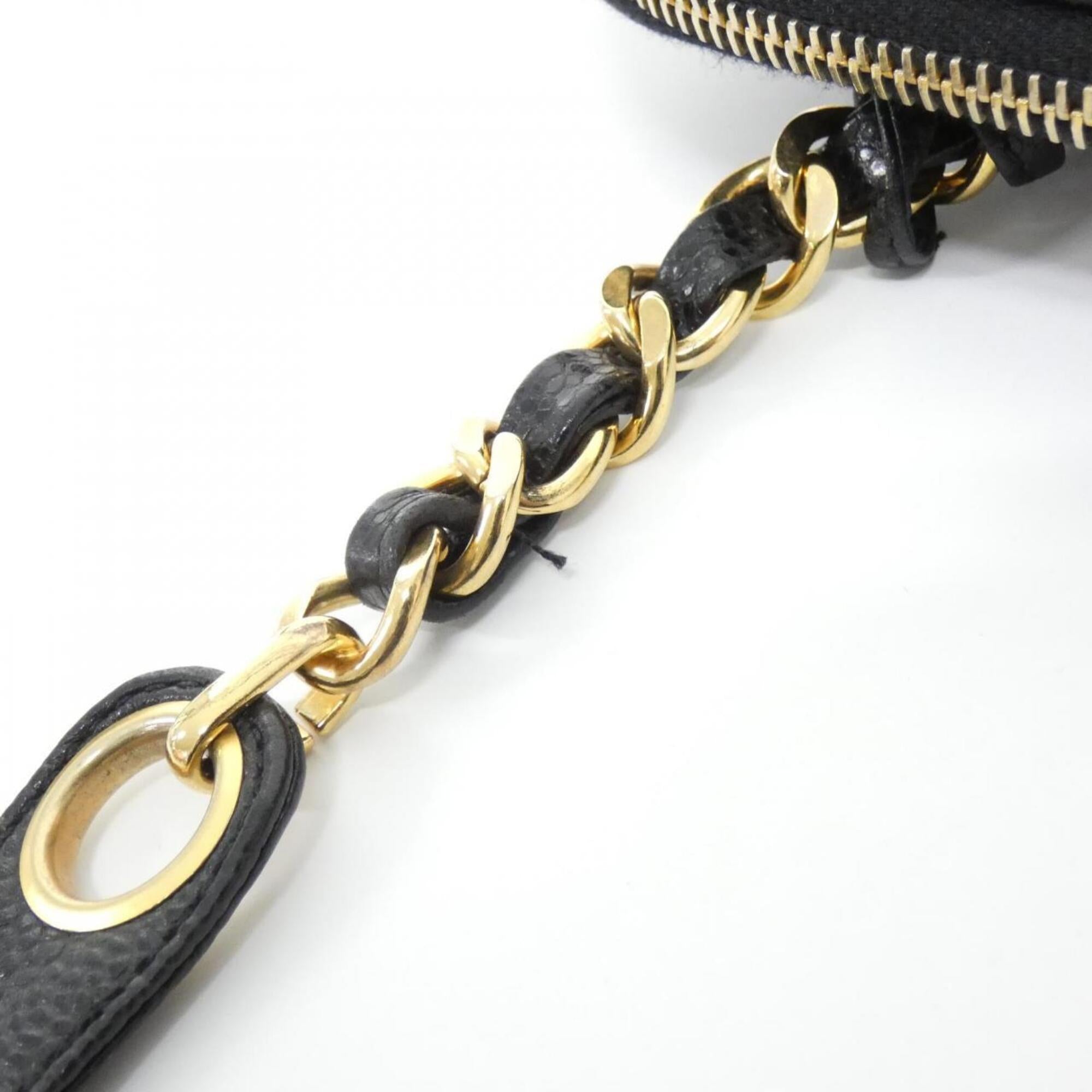 Chanel Black Grained Calfskin Shoulder Bag (Pre-Owned)